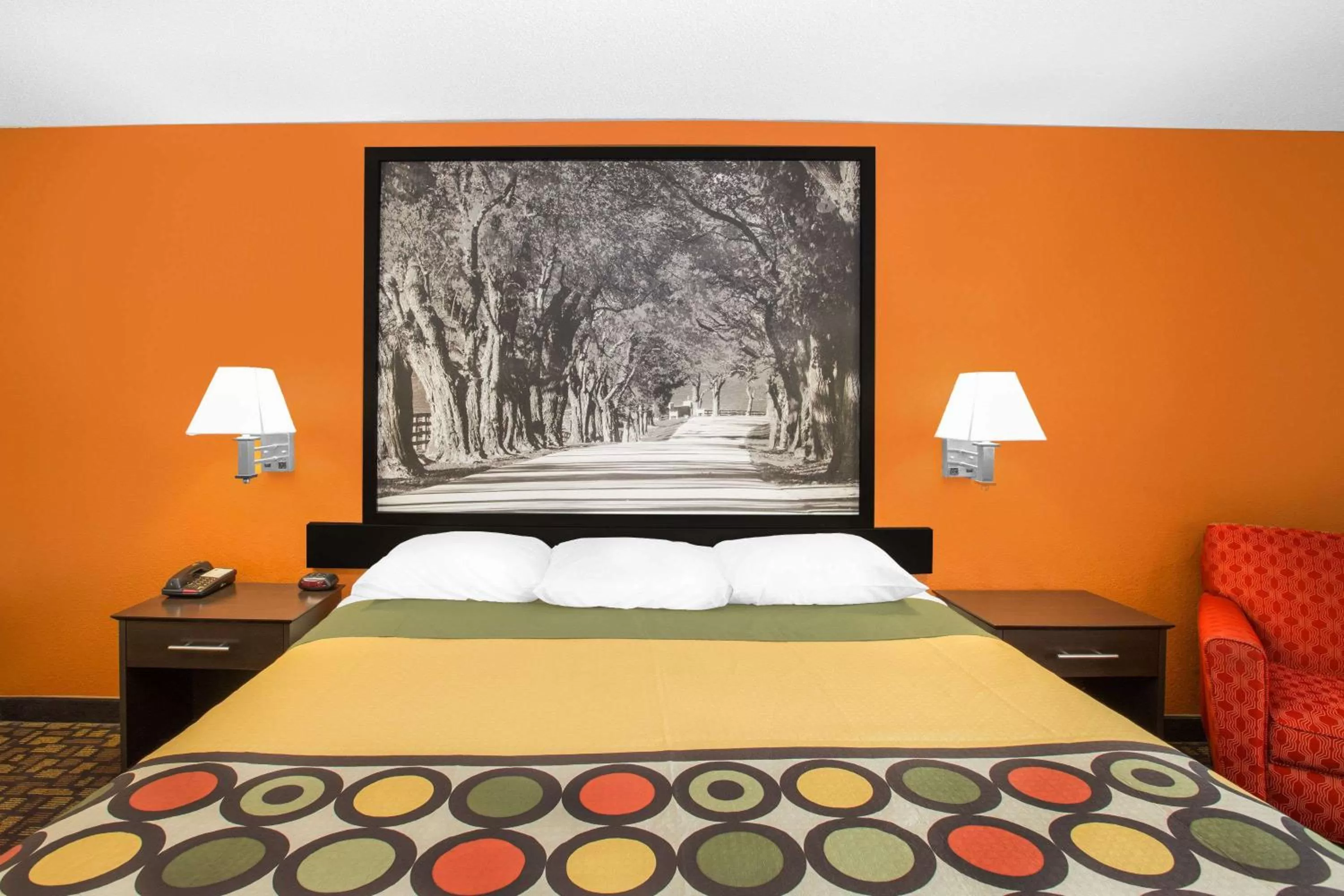 King Room - Non-Smoking in Super 8 by Wyndham Clive IA