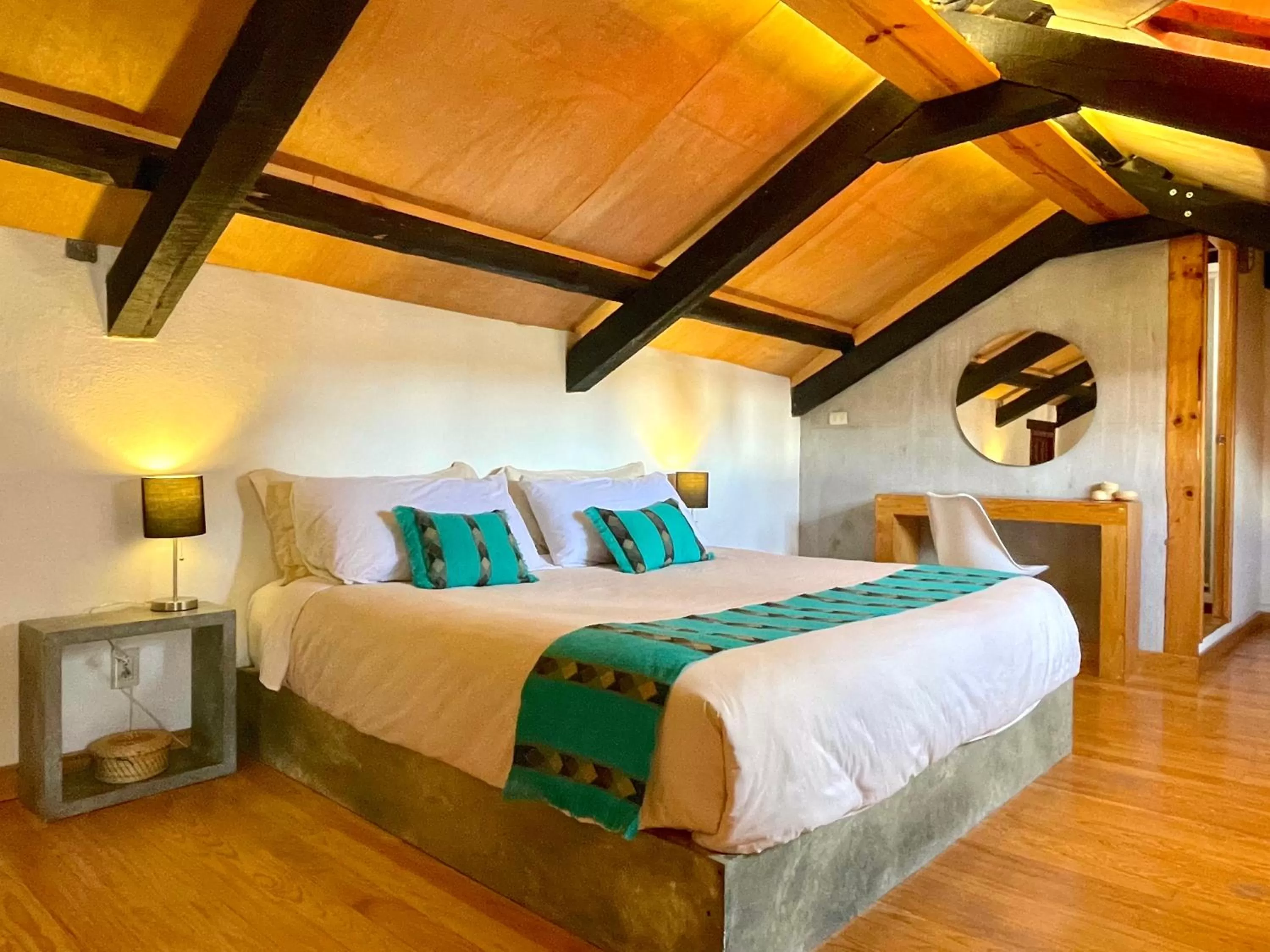 Superior King Room in Hotel Casa Azabache