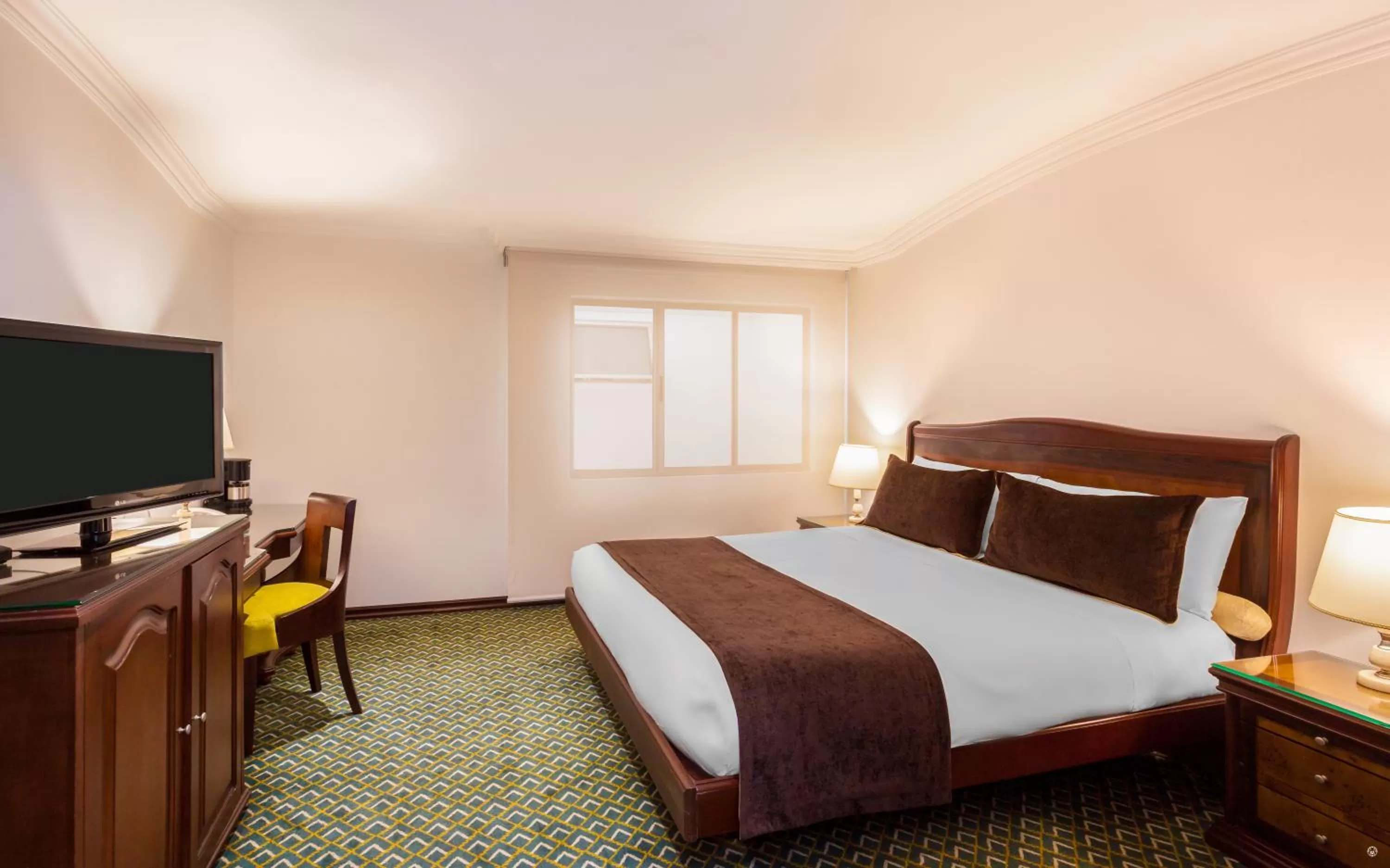 Single Room in Hotel Embassy Park