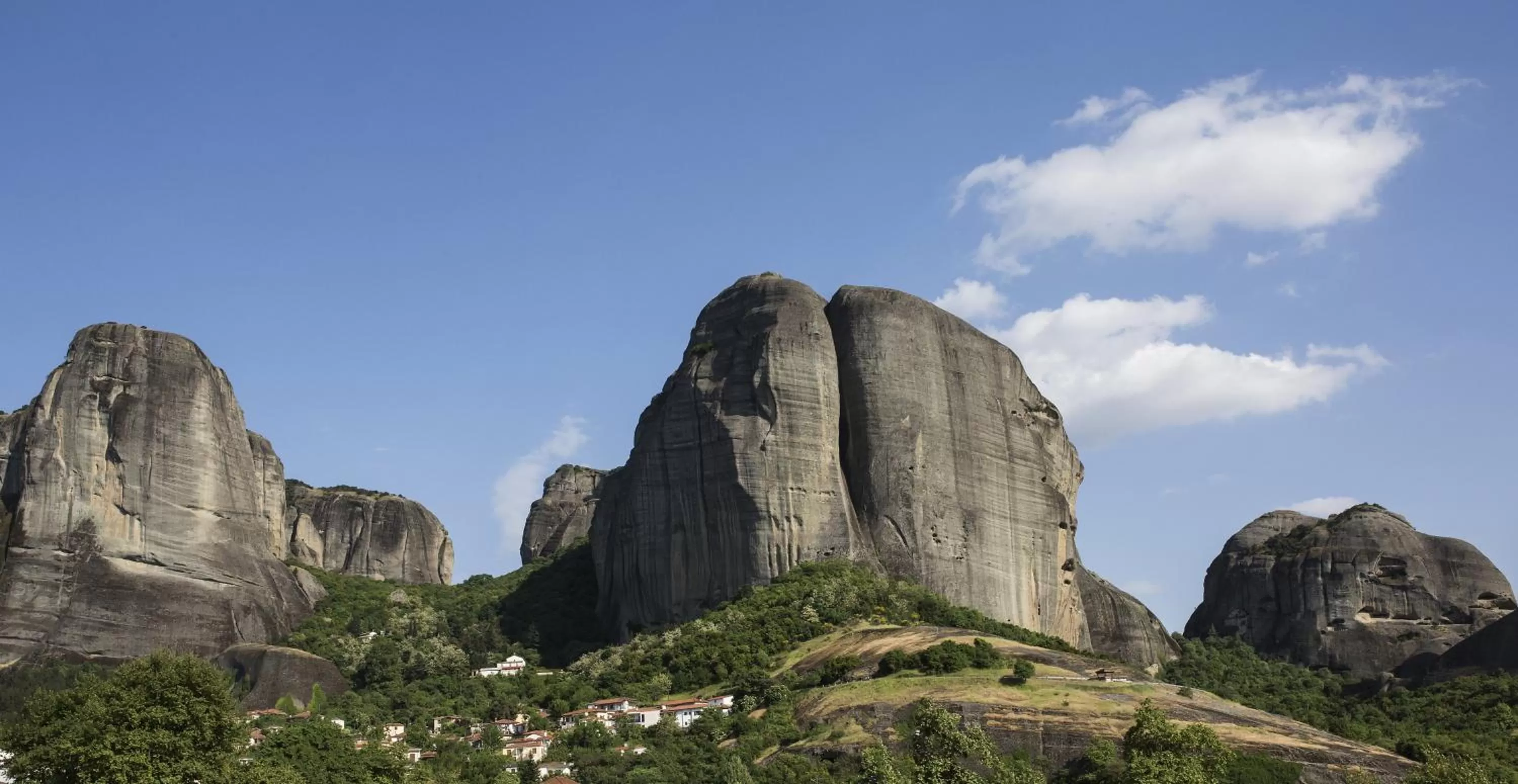 Superior Double Room with Panoramic Meteora View in Hotel Meteoritis