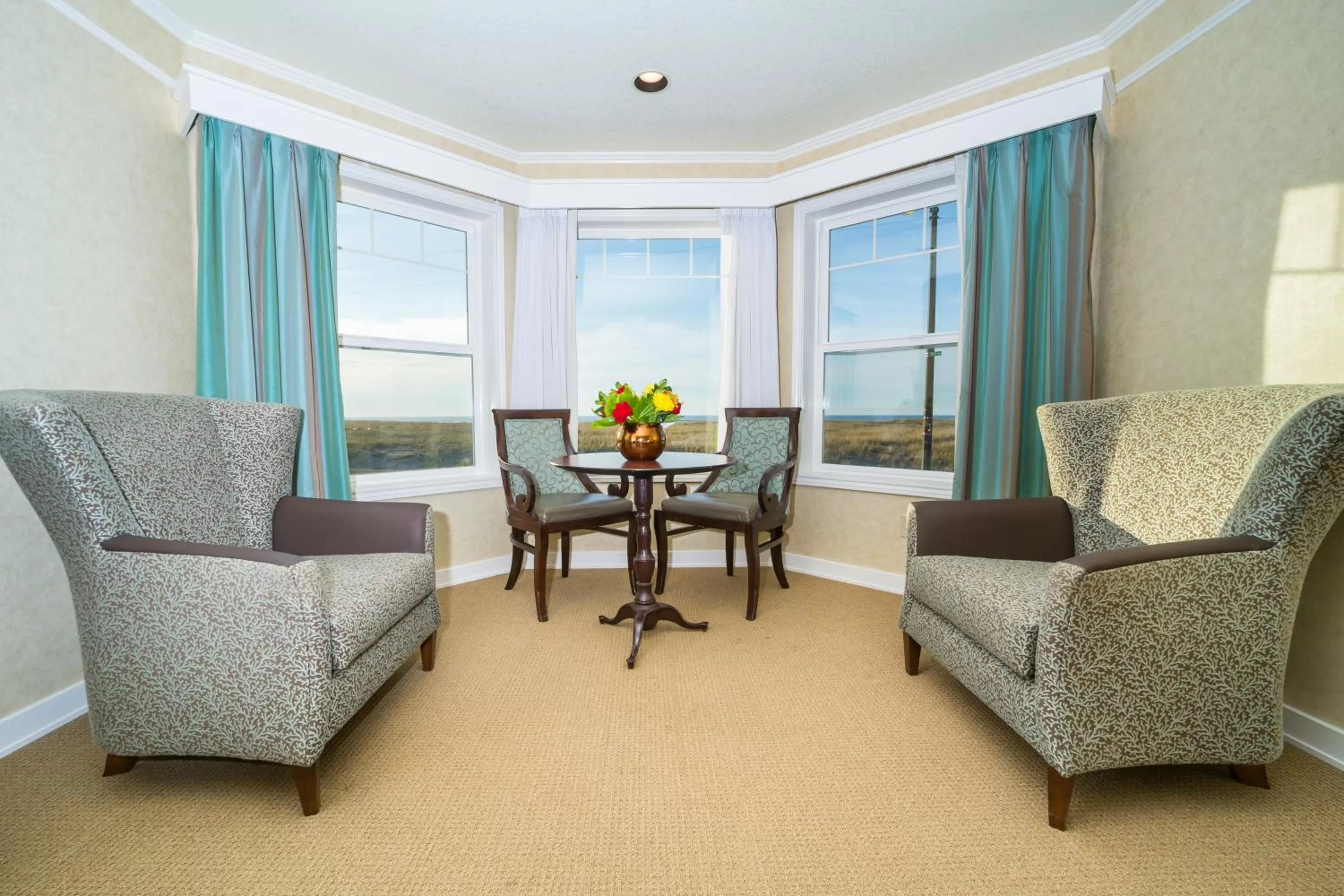 Oceanfront King Deluxe in Inn of the Four Winds Seaside Oceanfront