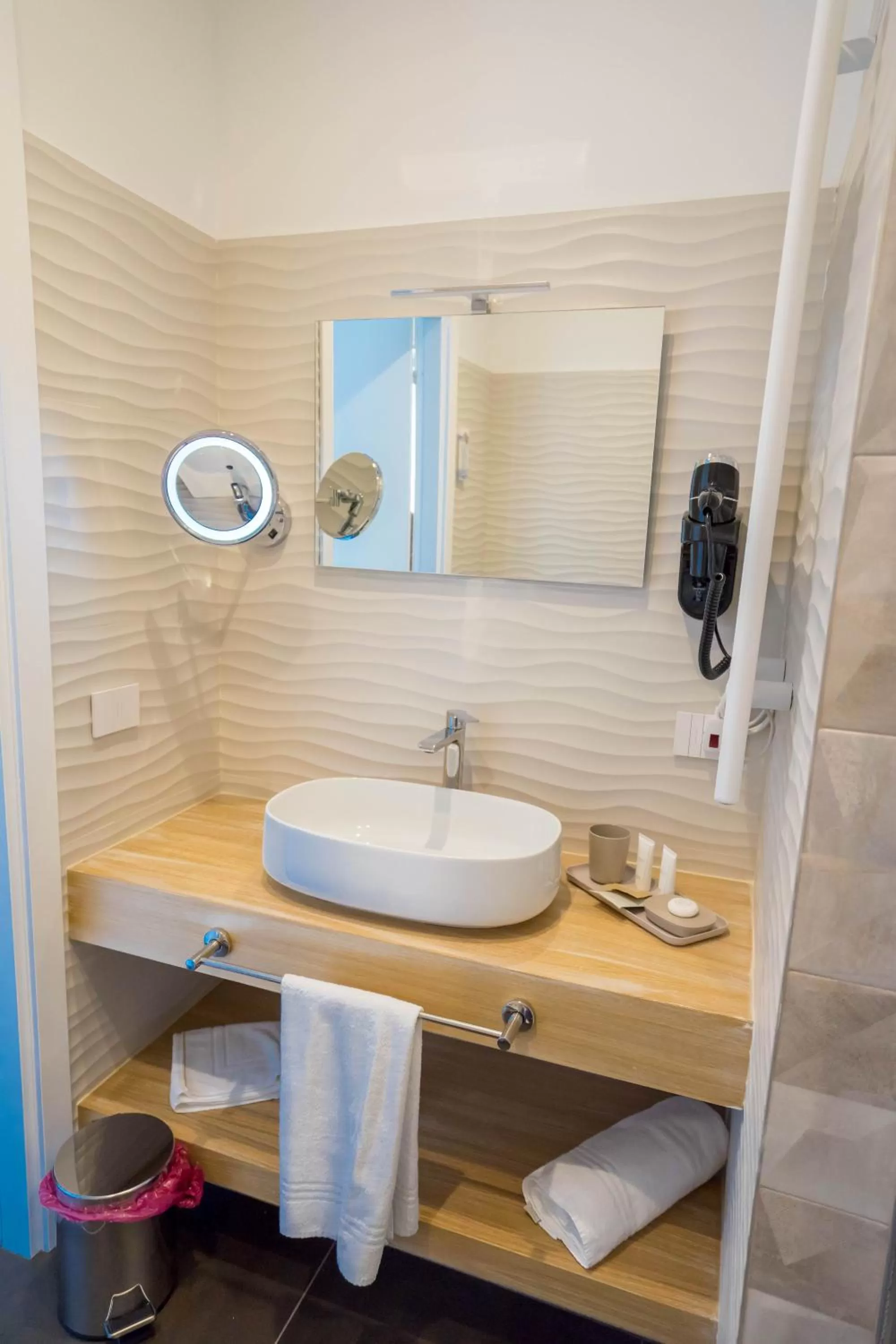 Double Room with Balcony in PM Hotel