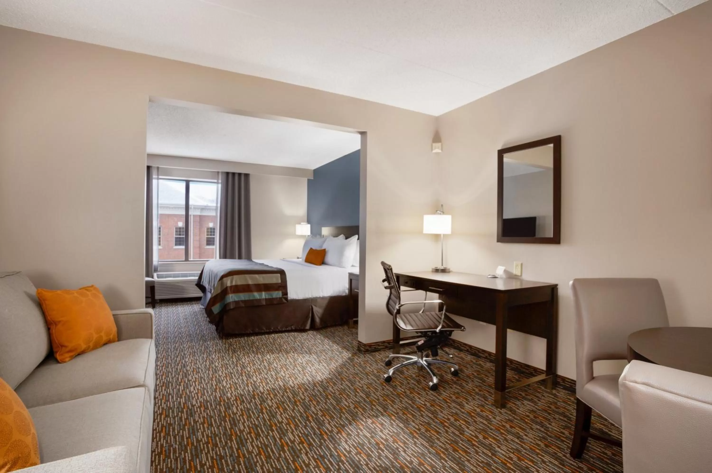 King Studio Suite - Non-Smoking in Wingate by Wyndham Sylvania-Toledo