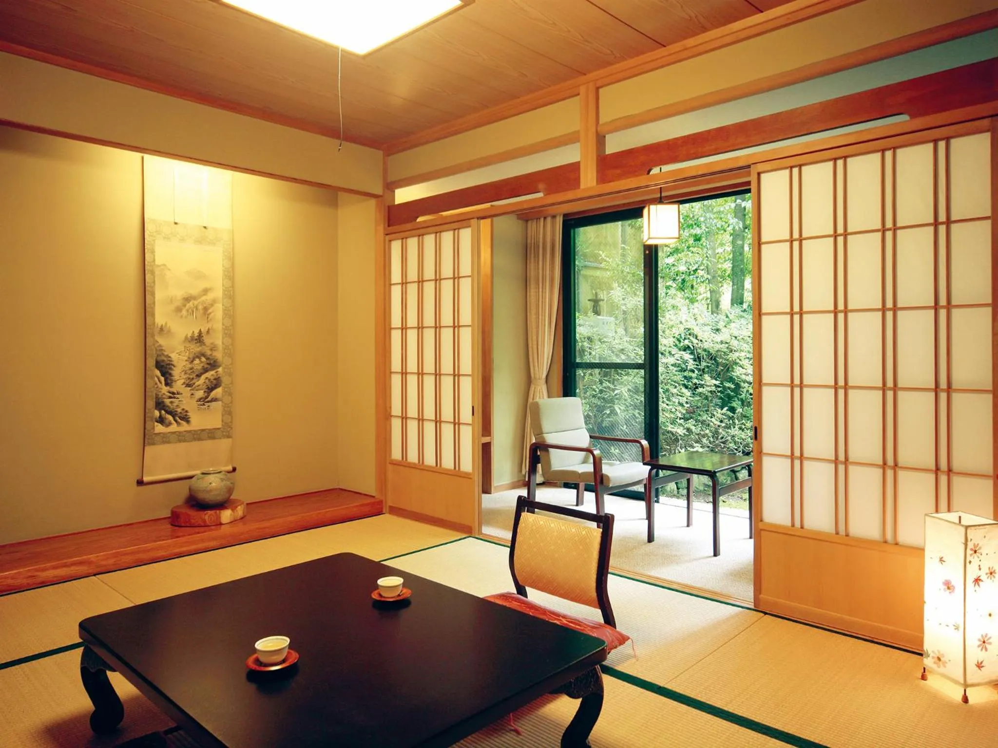 Japanese-Style Standard Room in Suikoen