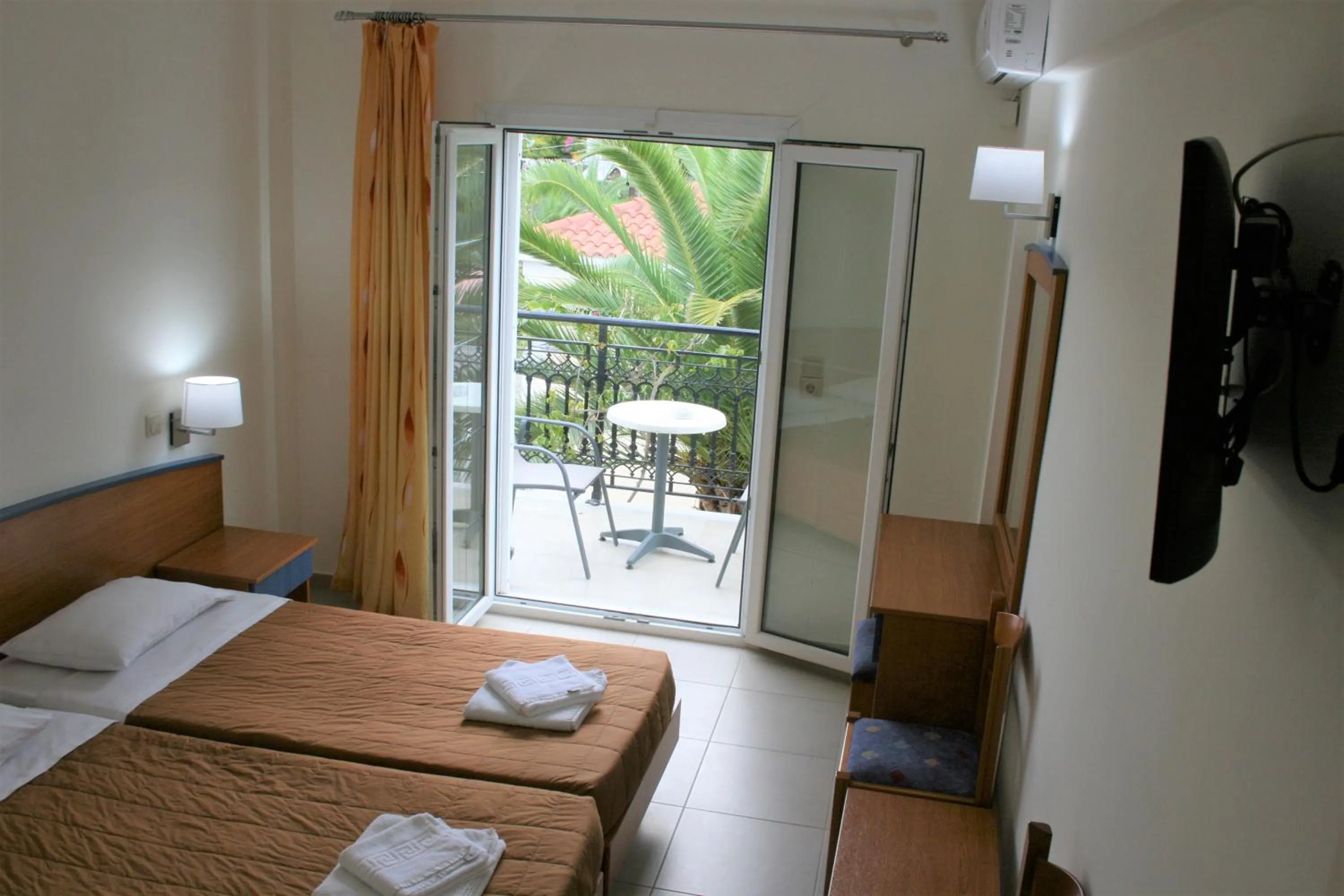 Double or Twin Room in Metaxa Hotel