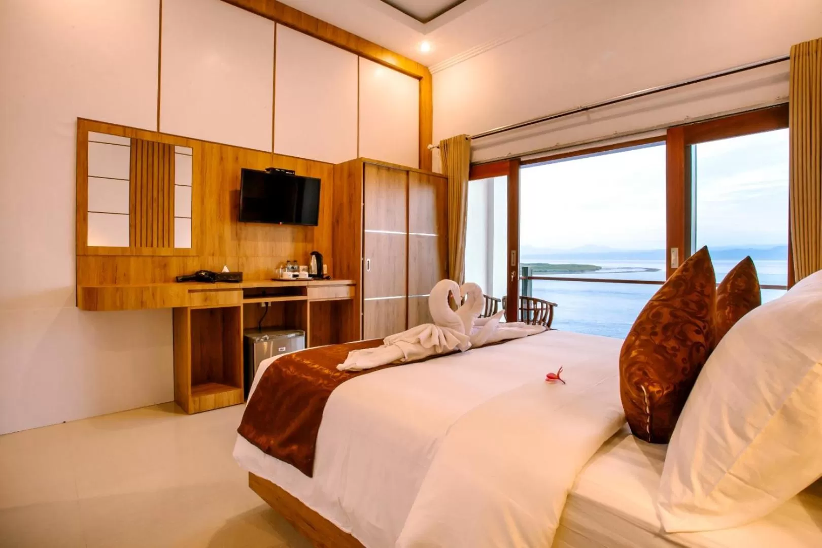 Grand Deluxe Double Room with Ocean View in Samuh Sunset Nusa Penida by GenuineHost