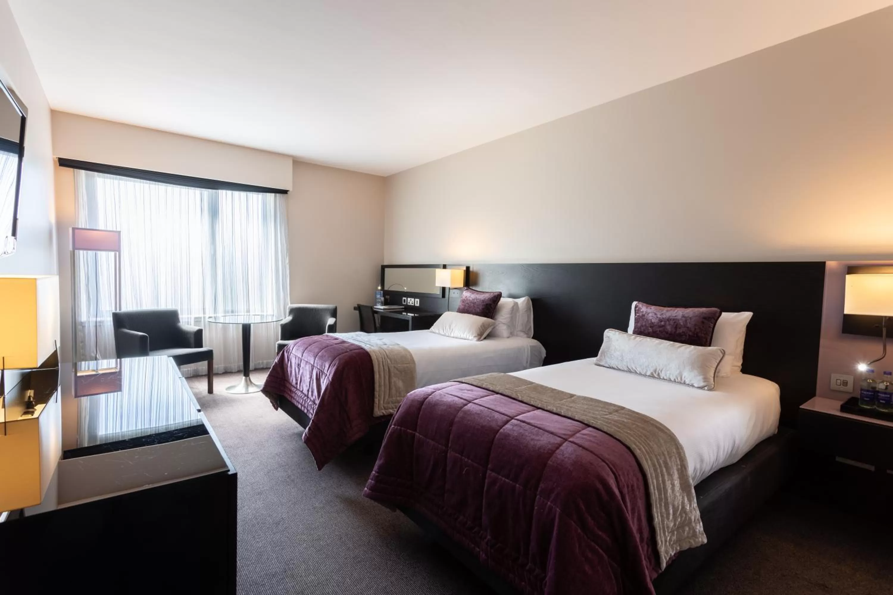 Deluxe Twin Room in Harbour Hotel & Spa Guildford