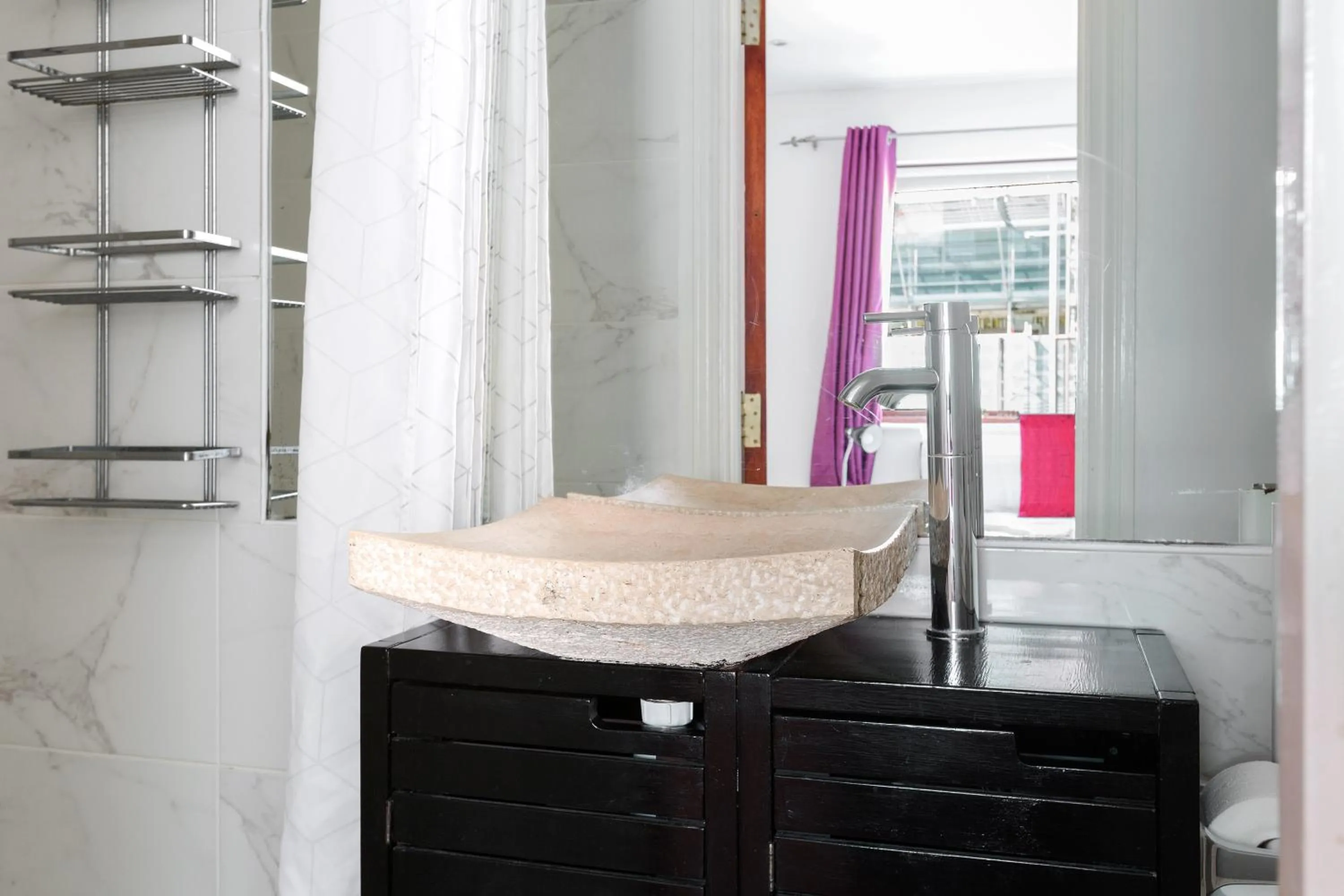 Budget Double Room in Centra Wharf