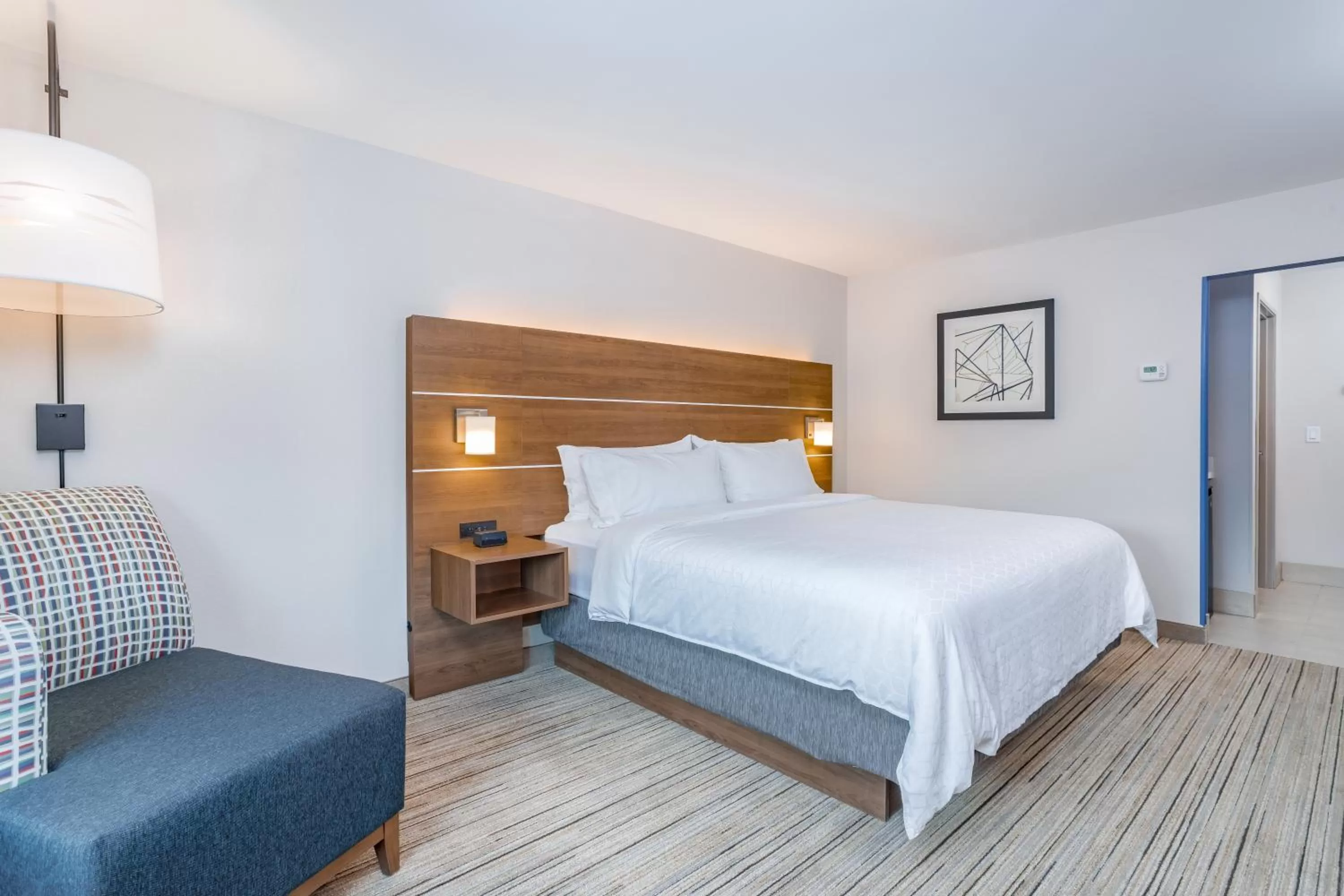 Holiday Inn Express & Suites - Elkhart North by IHG