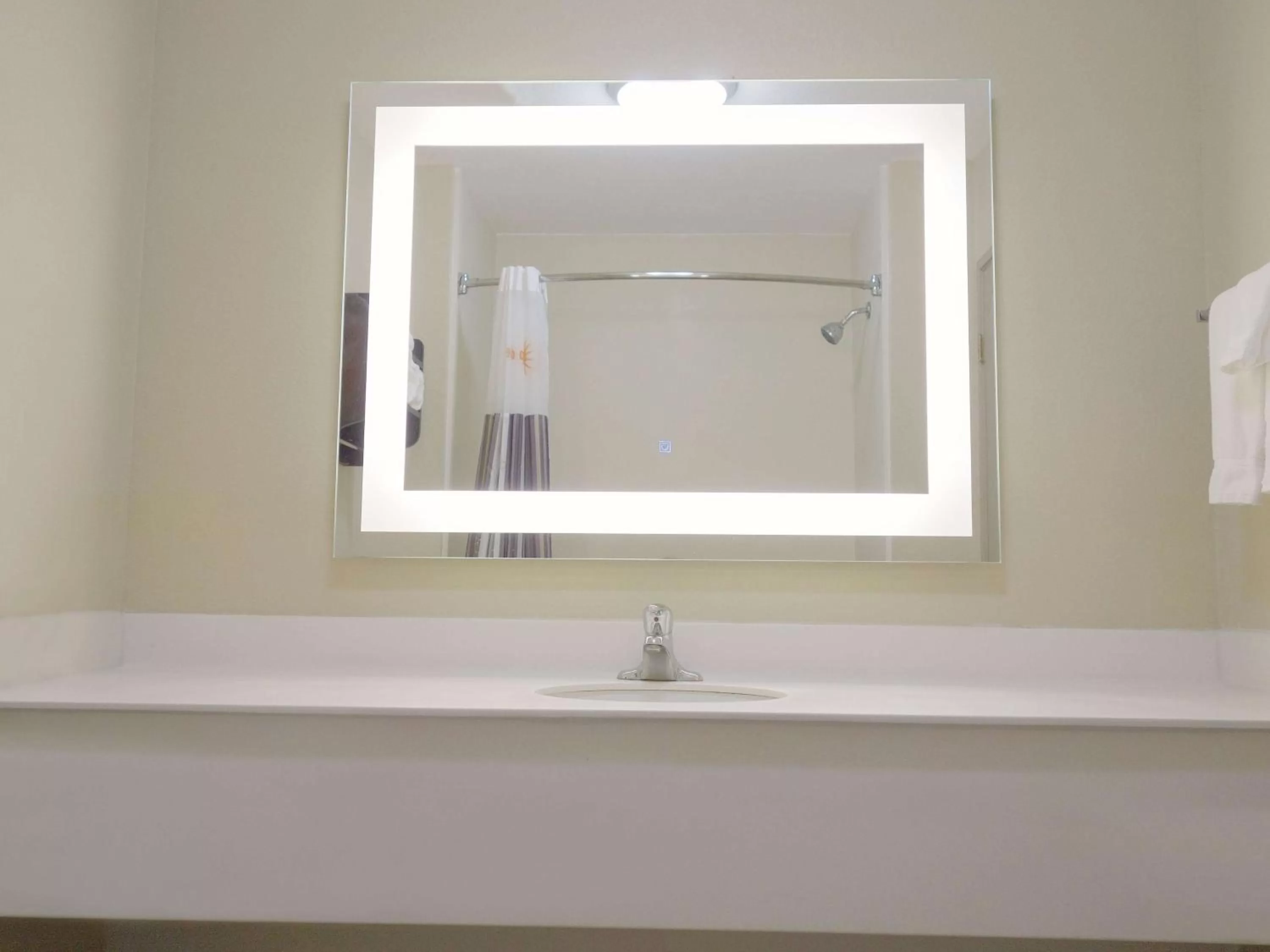 King Suite - Non-Smoking in La Quinta by Wyndham Corpus Christi Northwest