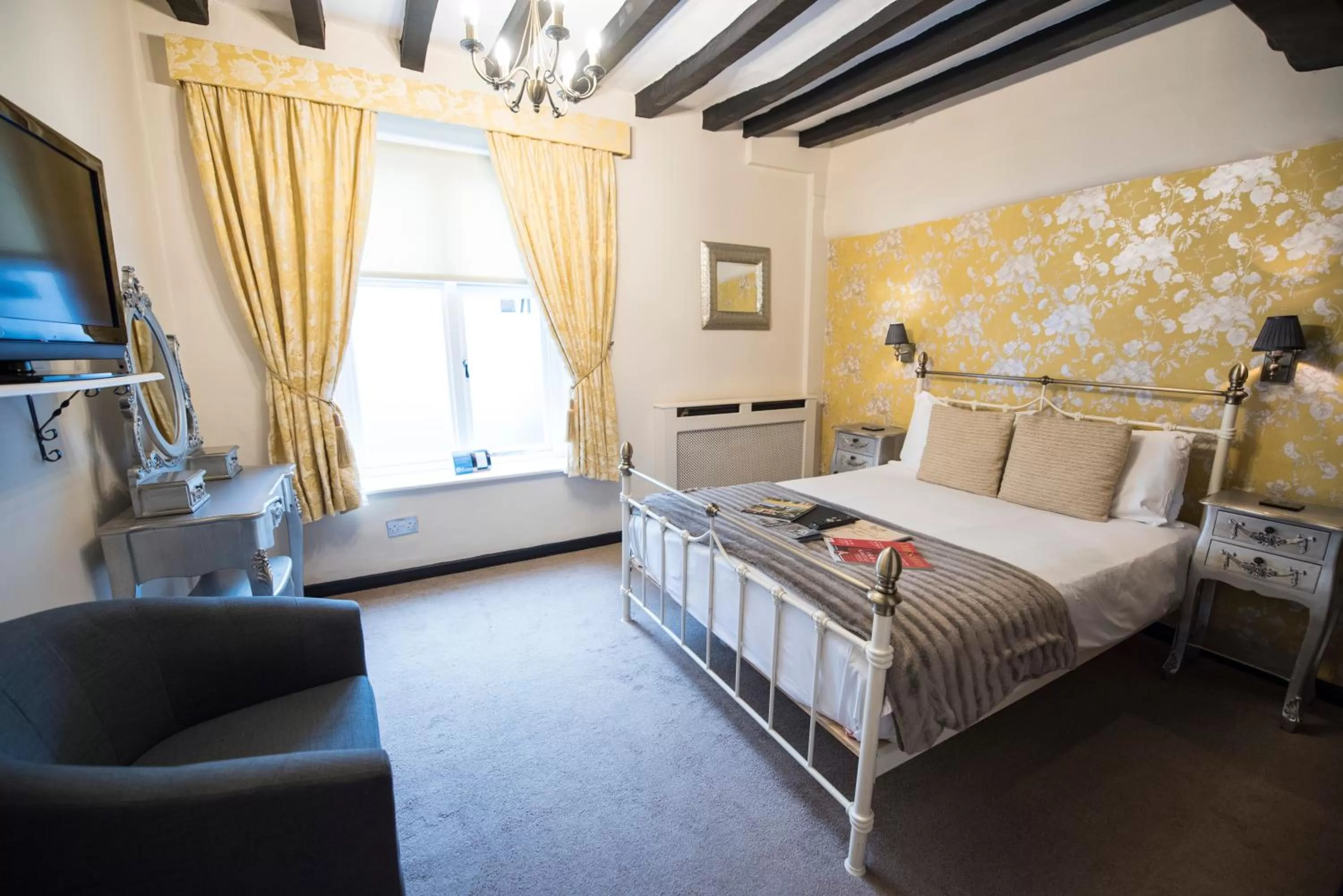Double Room in The Pied Bull