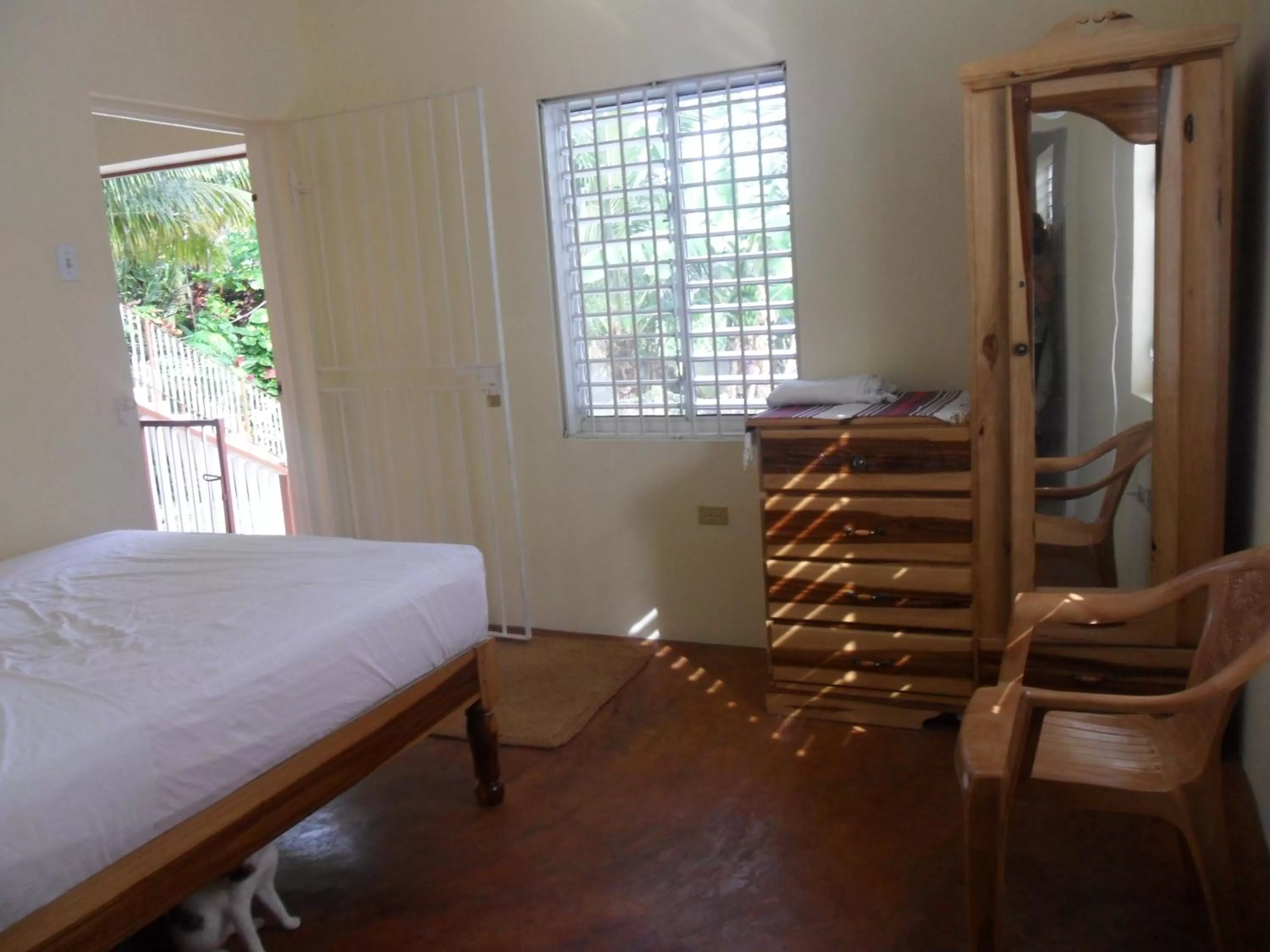 Double Room in Finjam Cottage
