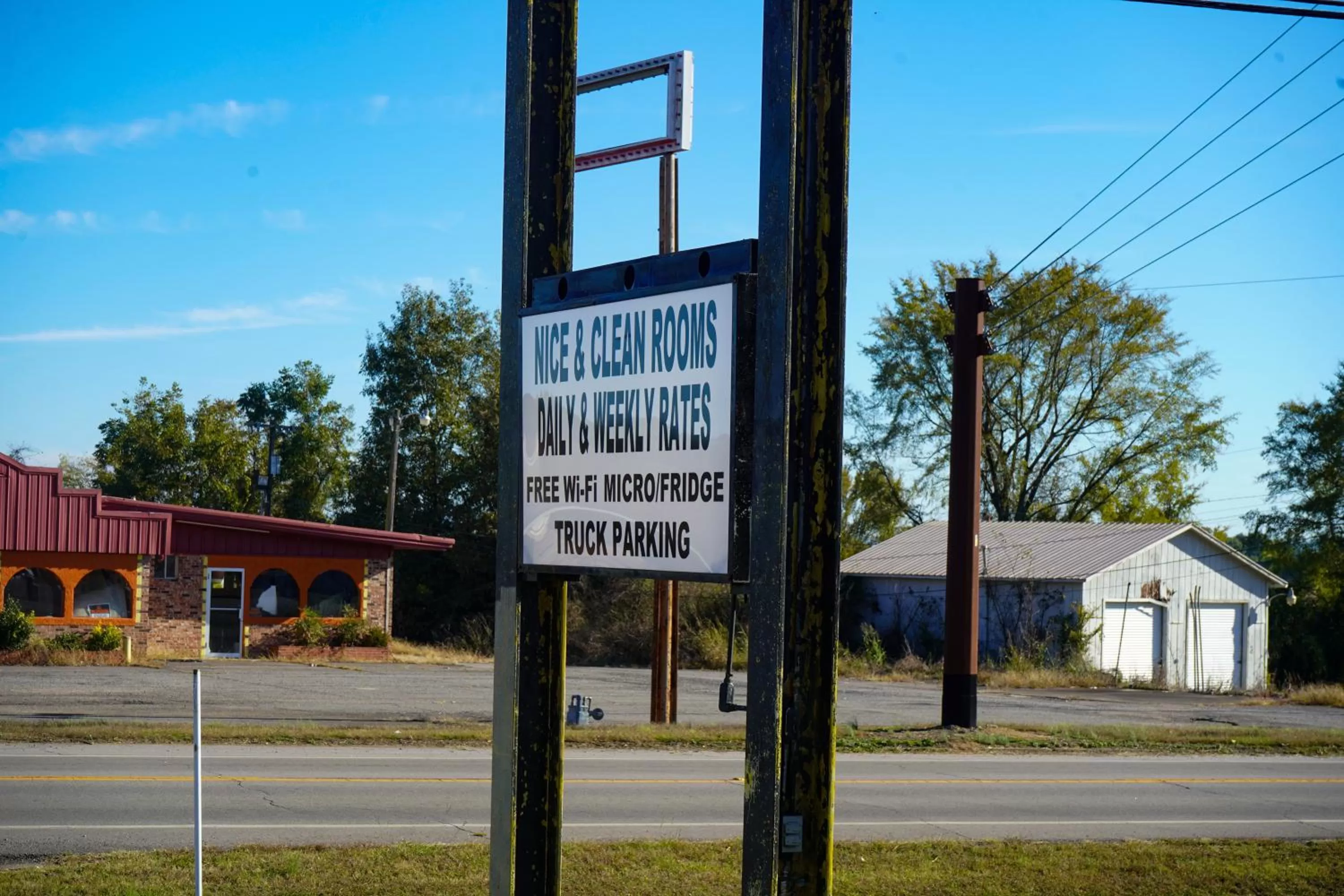 Property building in Sunset Inn Clarksville
