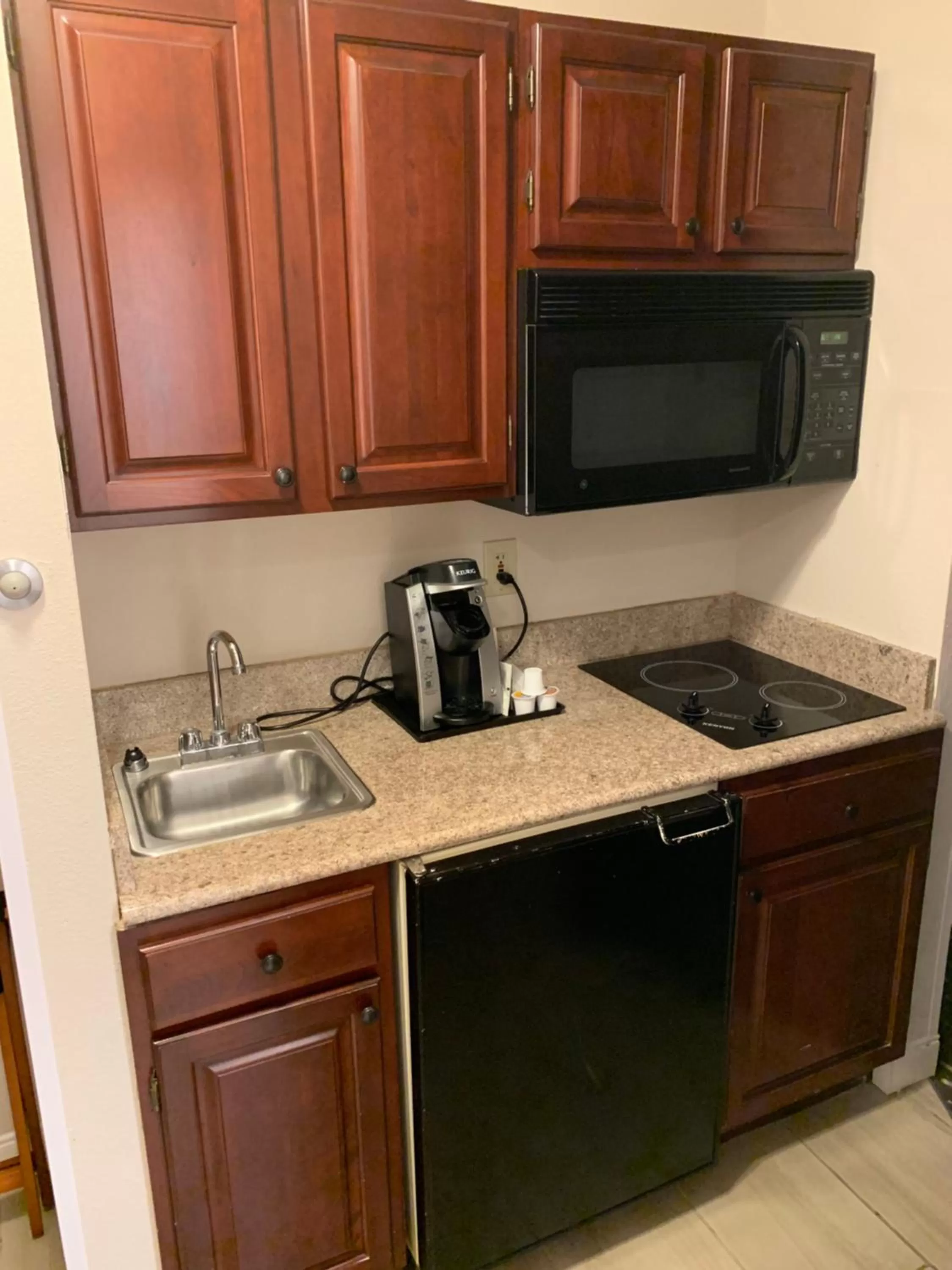 One-Bedroom Deluxe Suite with Two Queen Beds - Non-Smoking in Wingate by Wyndham Brighton