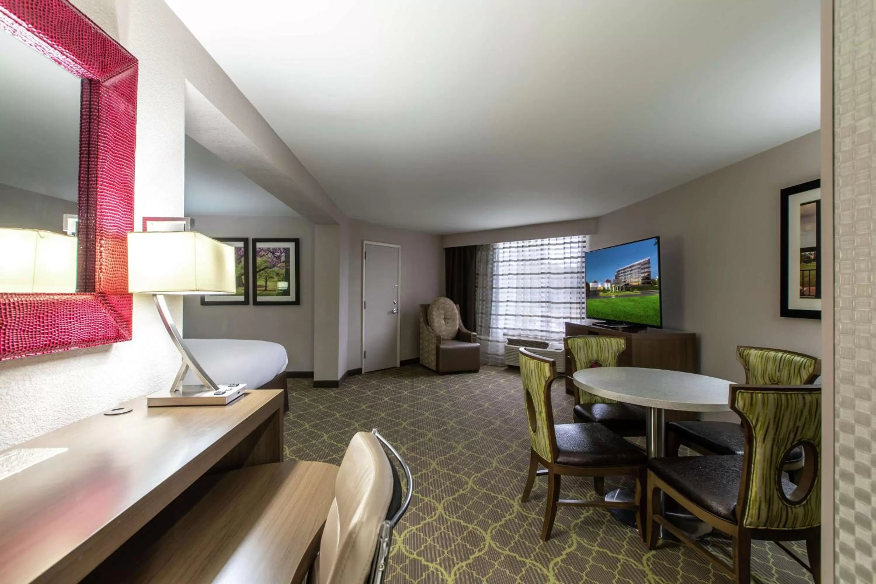 Deluxe King Room in DoubleTree by Hilton Winston Salem - University, NC