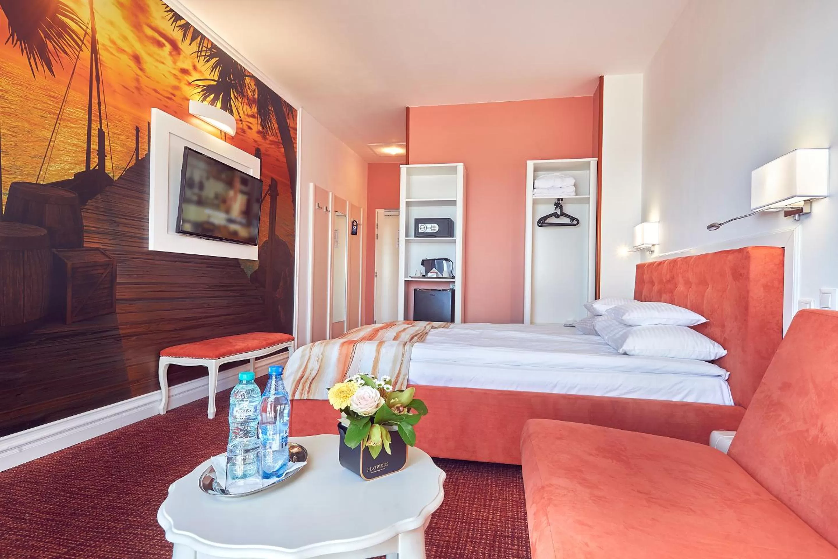 Deluxe Family Room with sofabed, Sea view in Continental Forum Constanta