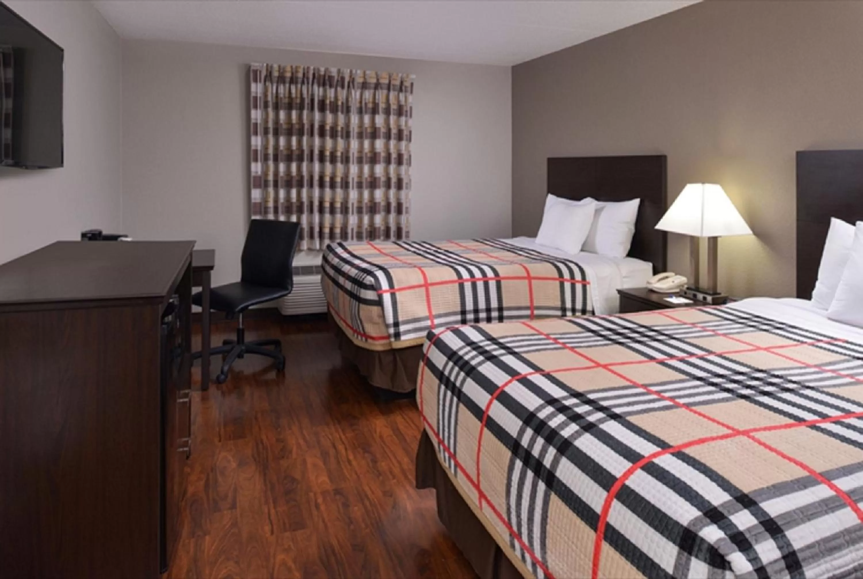 Queen Room with Two Queen Beds in FairBridge Inn Express Monroe City