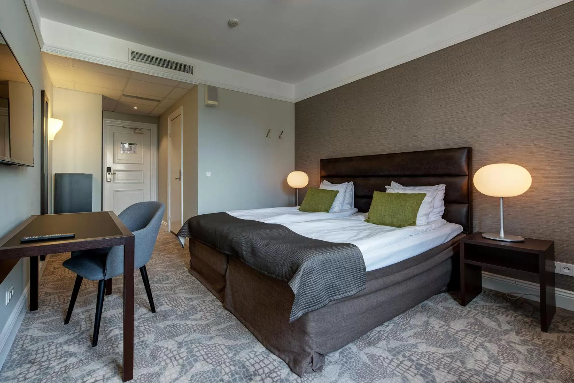 Standard Twin Room in Home Hotel Victoria