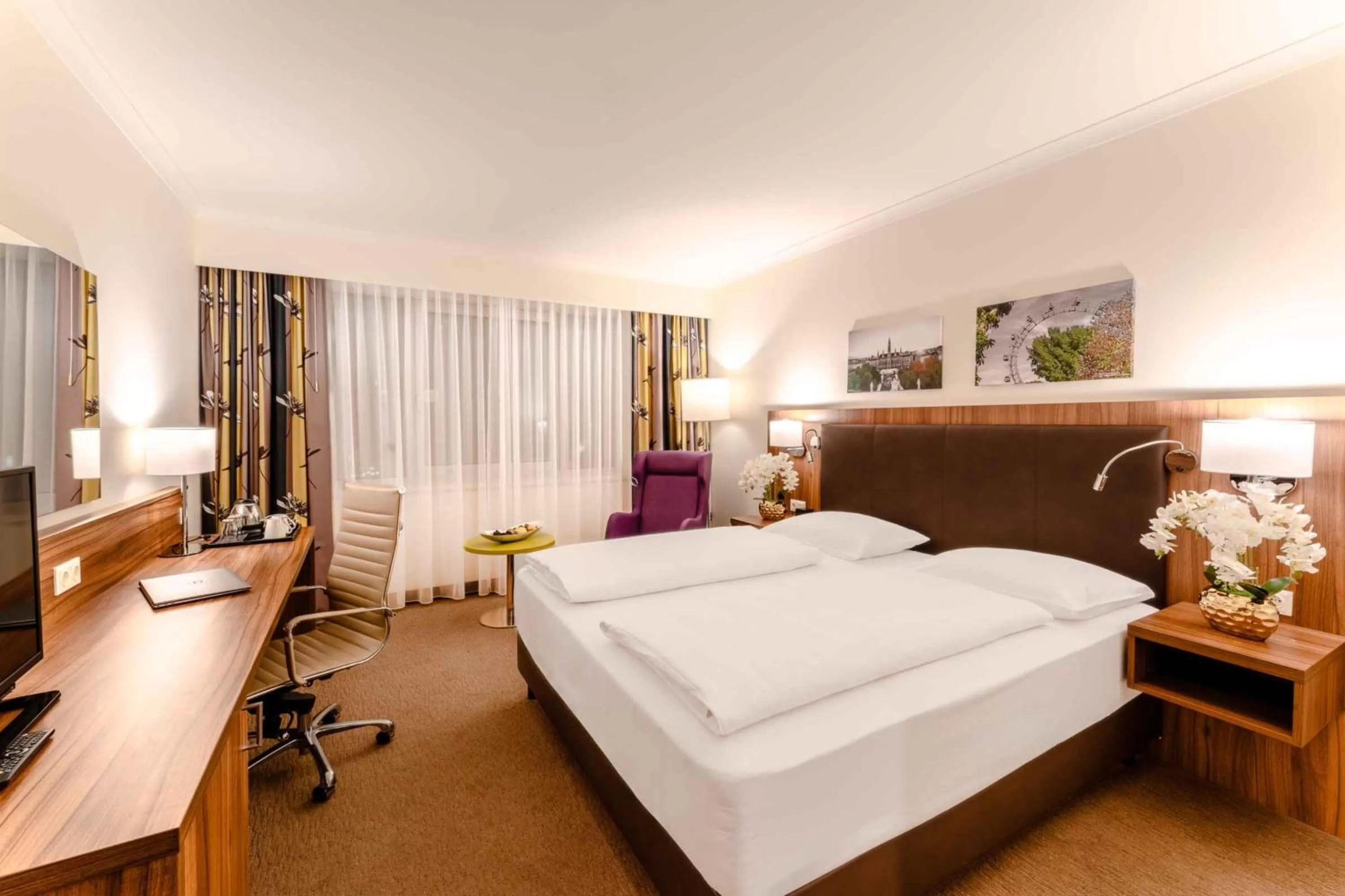 Deluxe Double Room in PLAZA Premium Wien