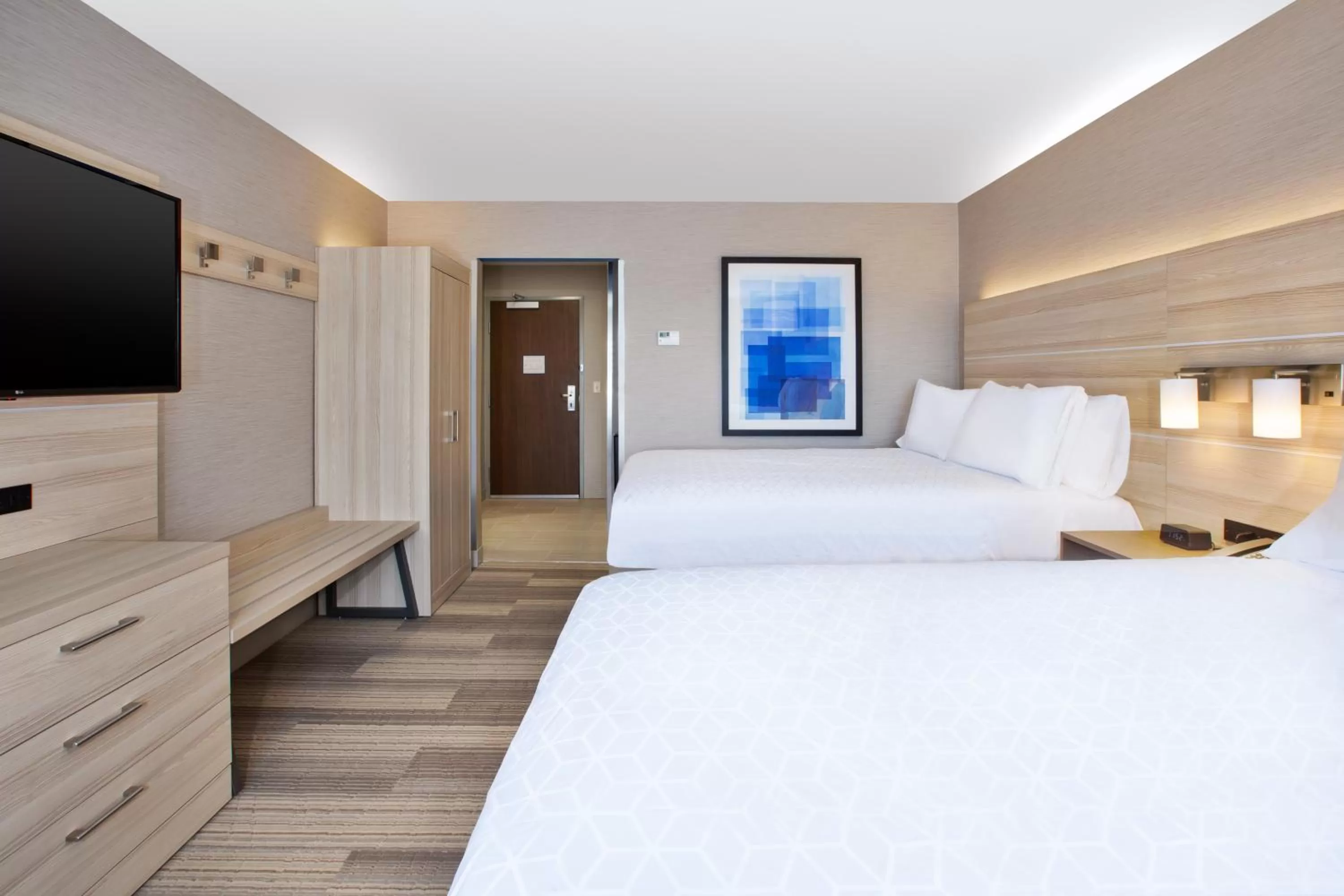 Standard Queen Room with Two Queen Beds in Holiday Inn Express & Suites Wooster by IHG
