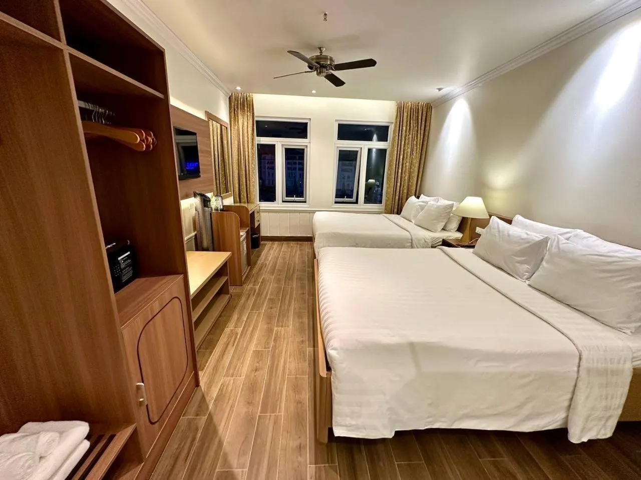 Twin Room with City View in Tulip Hotel 2