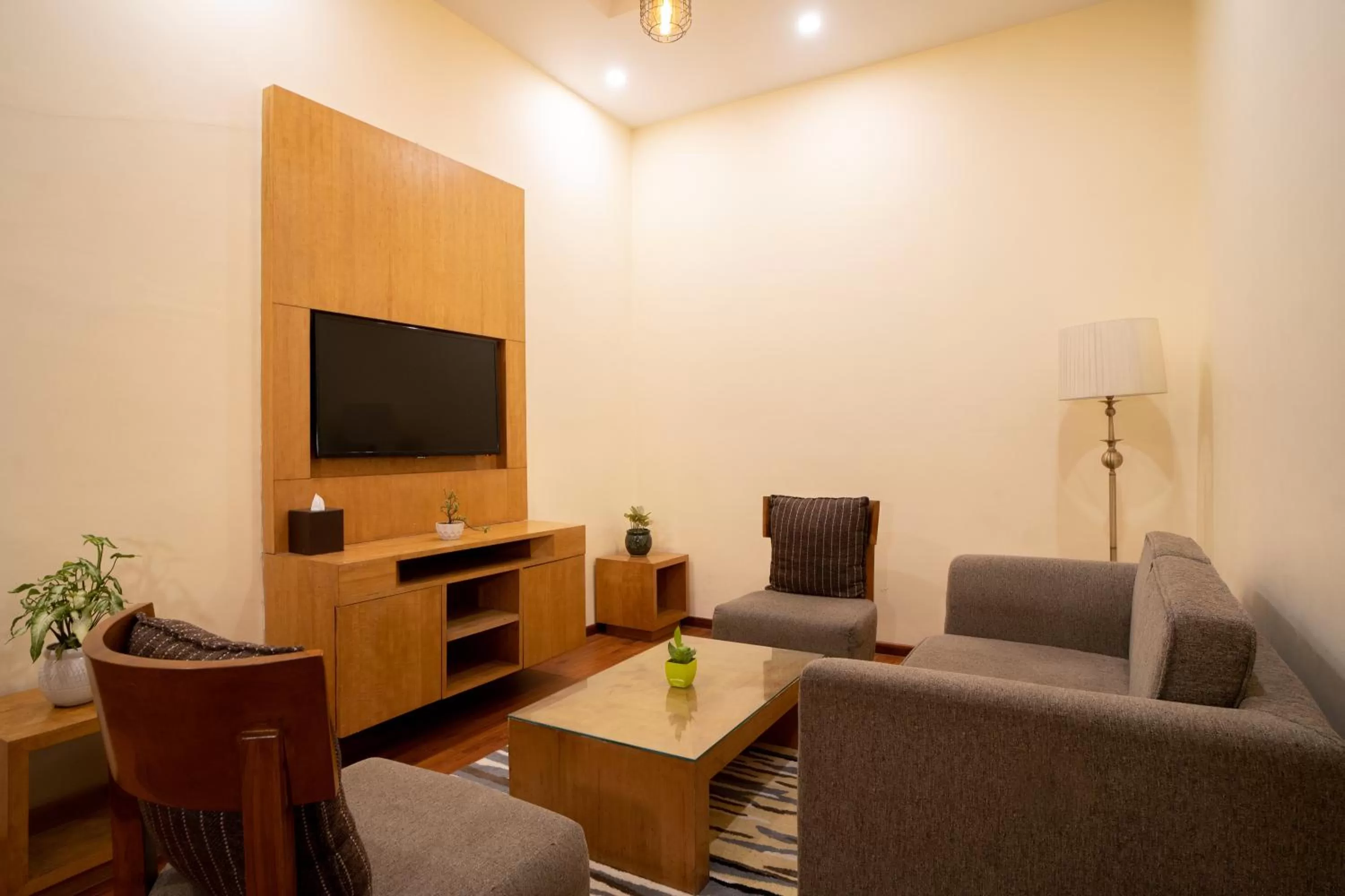 Suite with Garden View - single occupancy in Opulent by Udman Chhattarpur