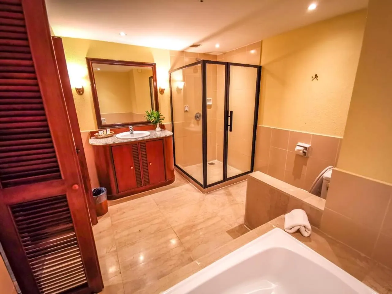 Suite Double or Twin Room with Sea View in Palm Beach Resort & SPA