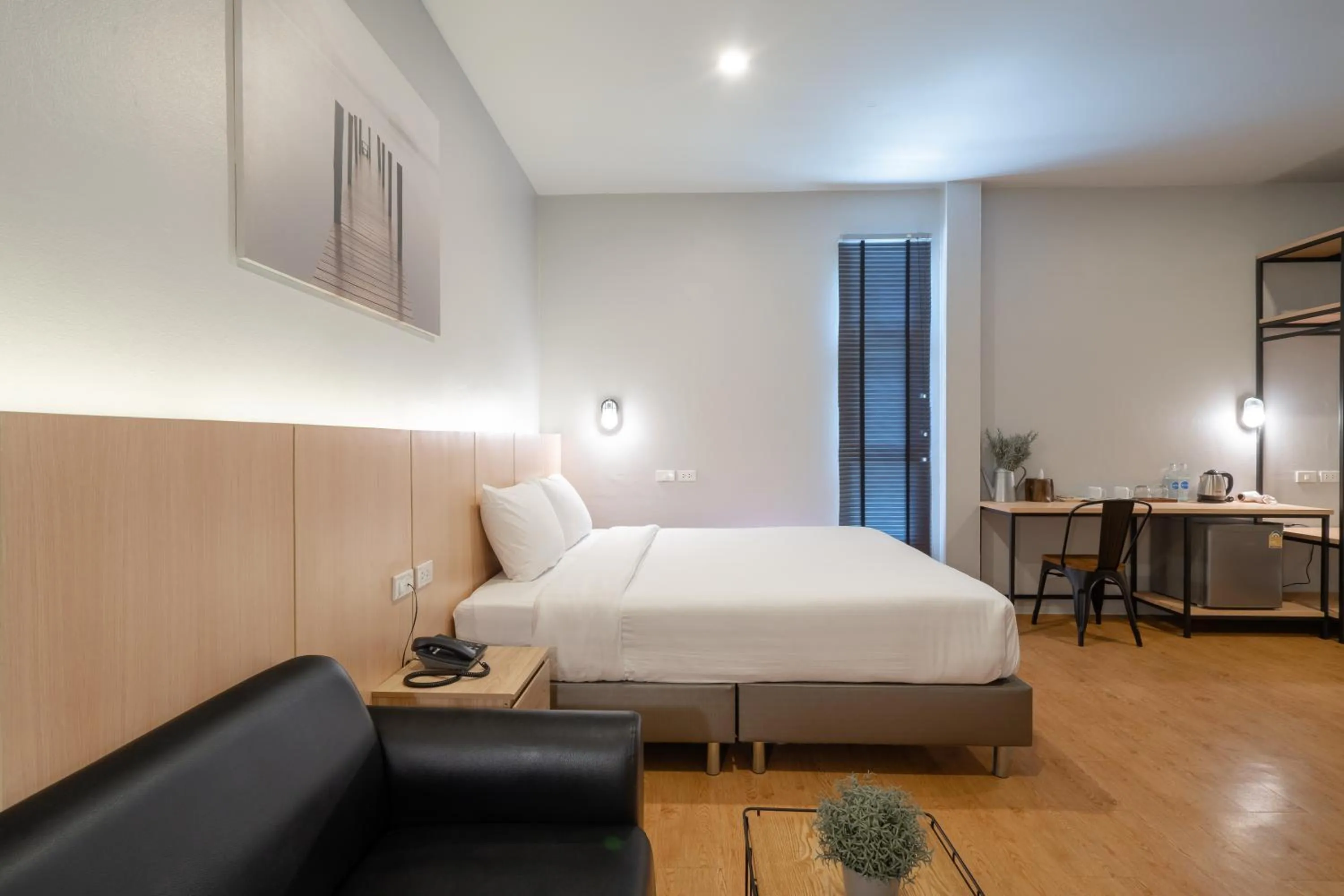 Deluxe King Suite in The Arbern Hotel x Bistro - SHA Extra Plus