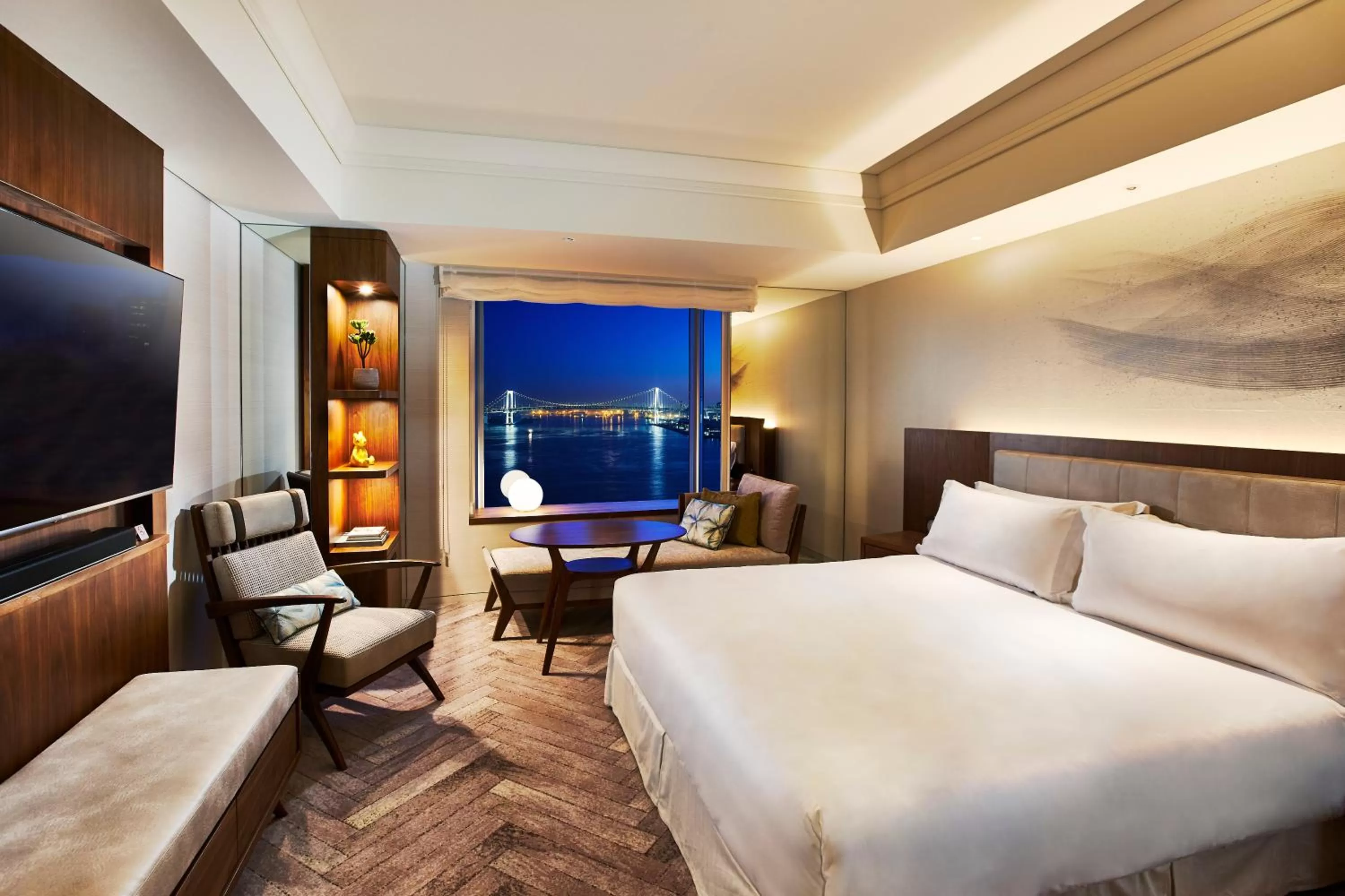 Classic King Room Japanese Lounge Access with Bay View - single occupancy in InterContinental Tokyo Bay by IHG