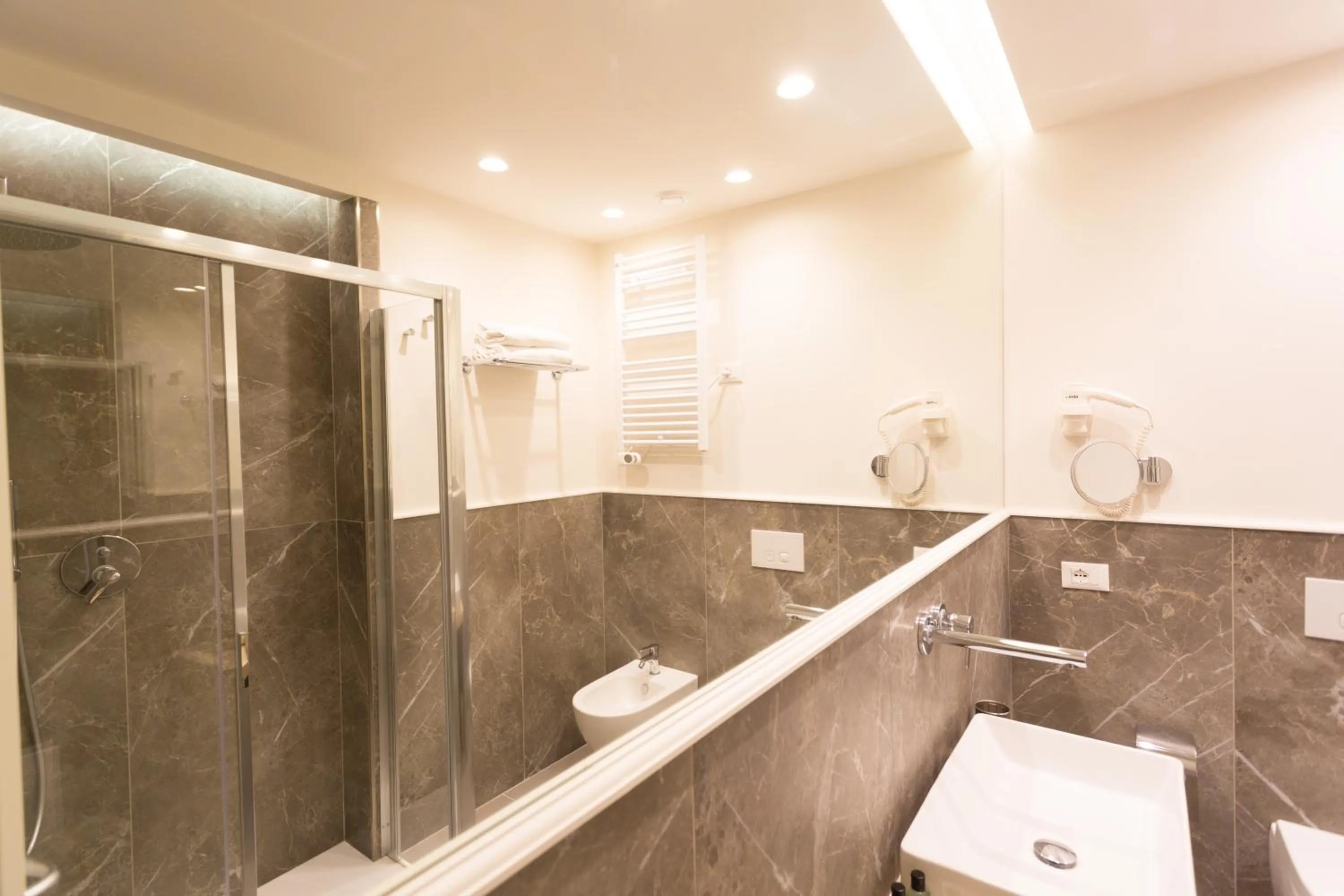 Suite in Hellenia Yachting Hotel & SPA