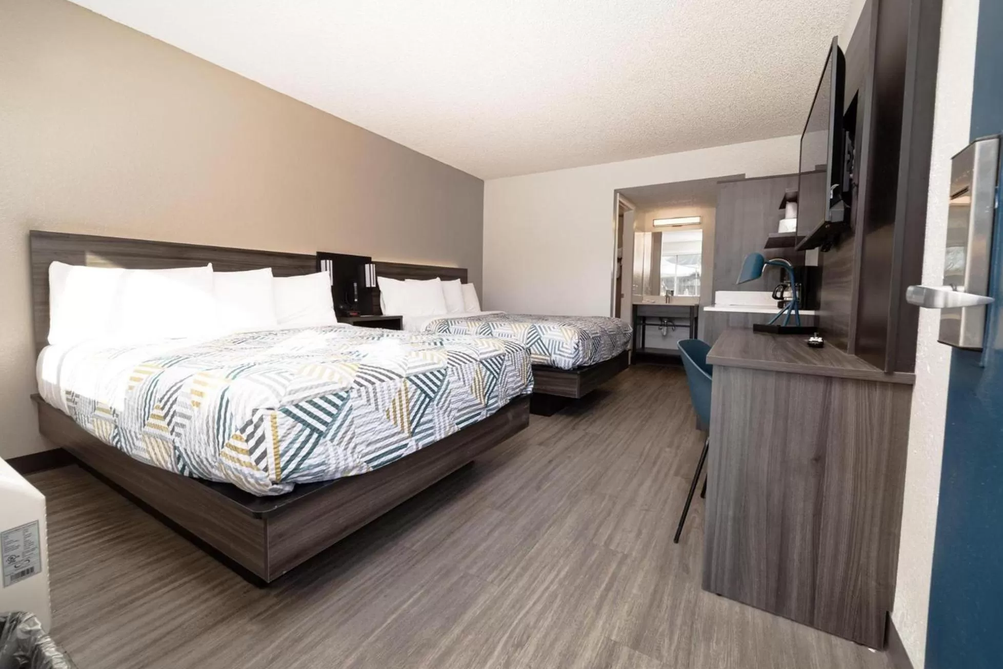 Queen Room with Two Queen Beds - Smoking in Studio 6 Grand Junction, CO