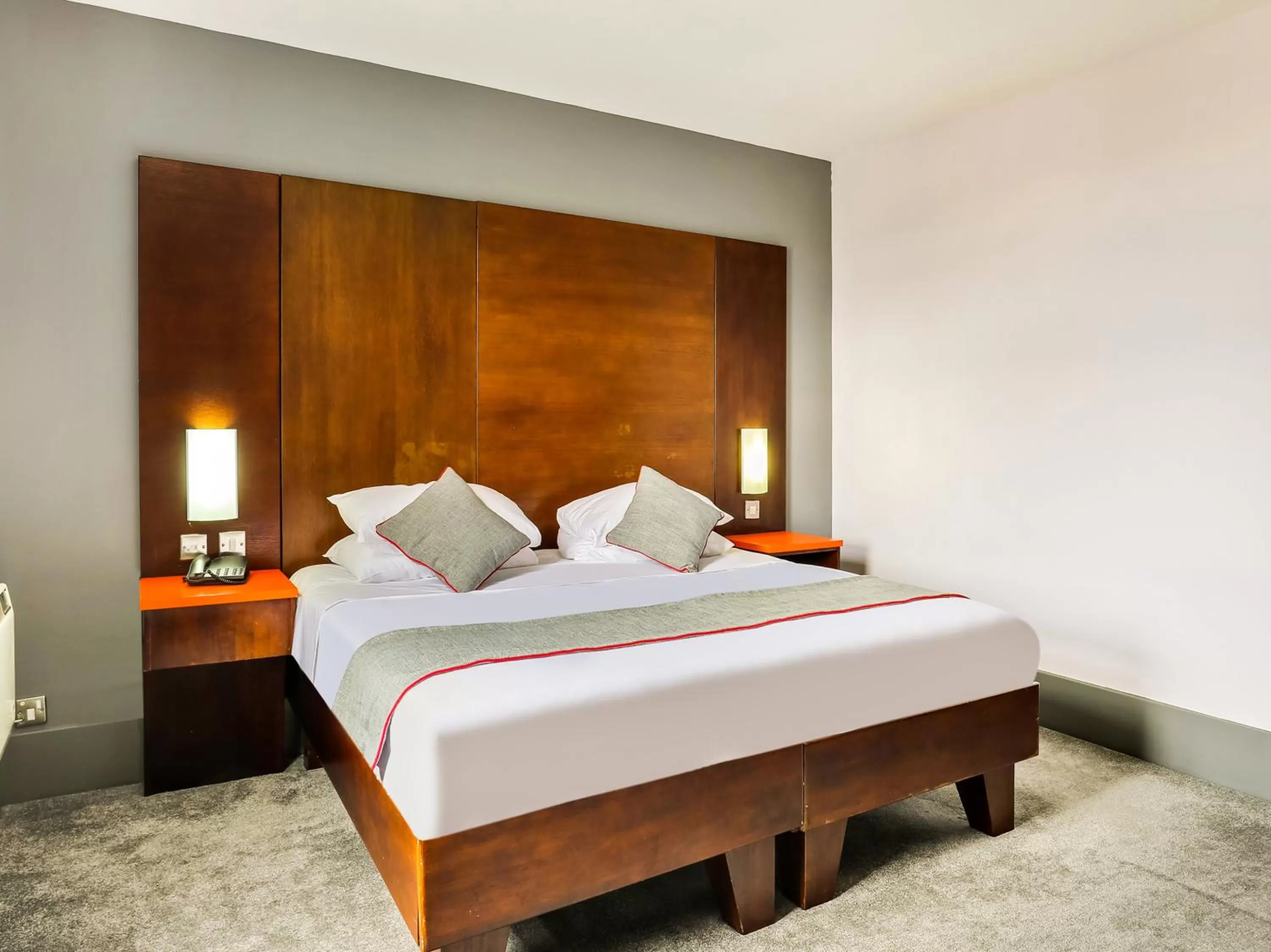 Deluxe Double Room in OYO Flagship Sheffield City Centre