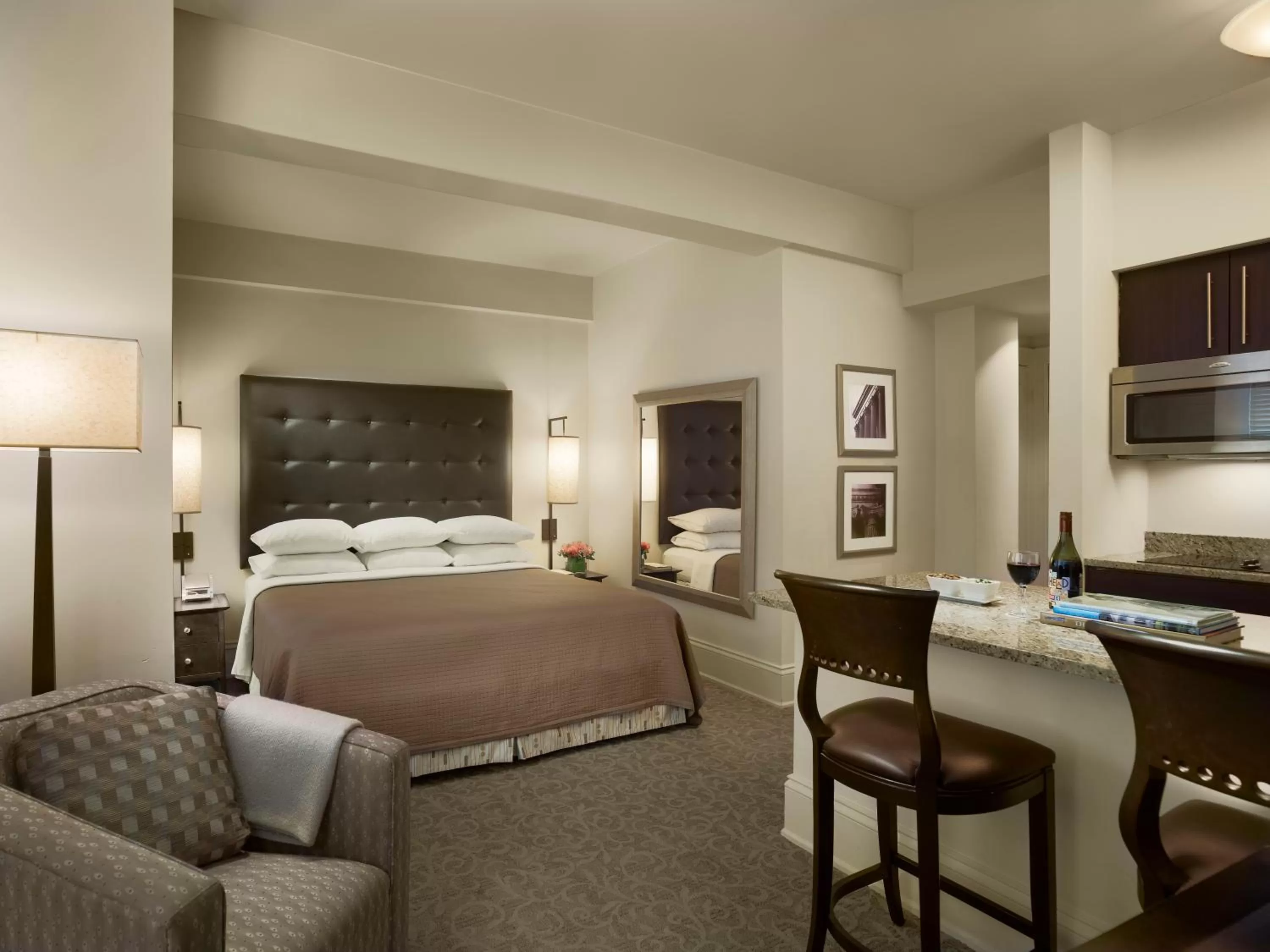 Deluxe King in AKA Rittenhouse Square