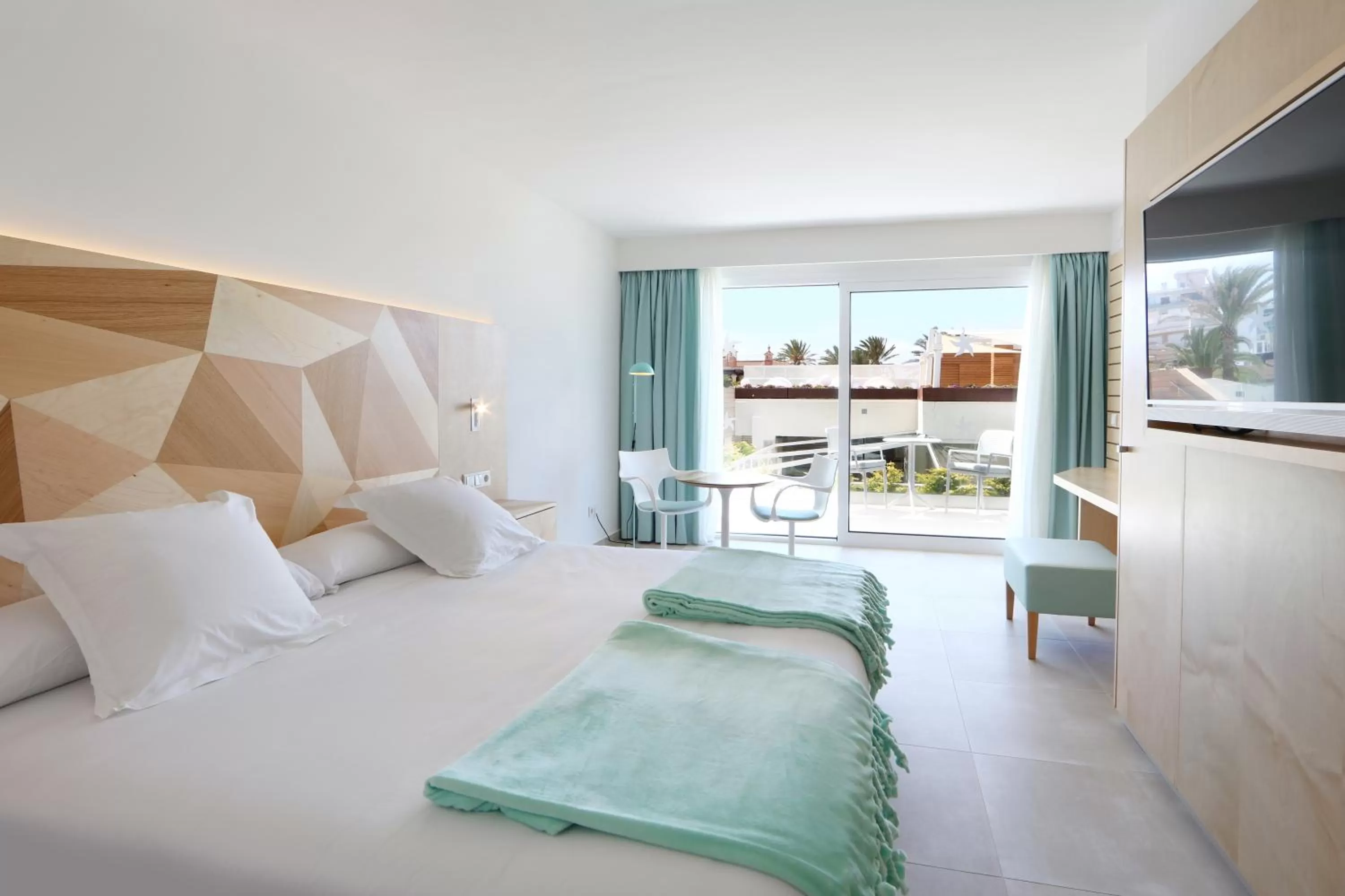 Single Room with Pool View - single occupancy in Iberostar Selection Playa de Palma