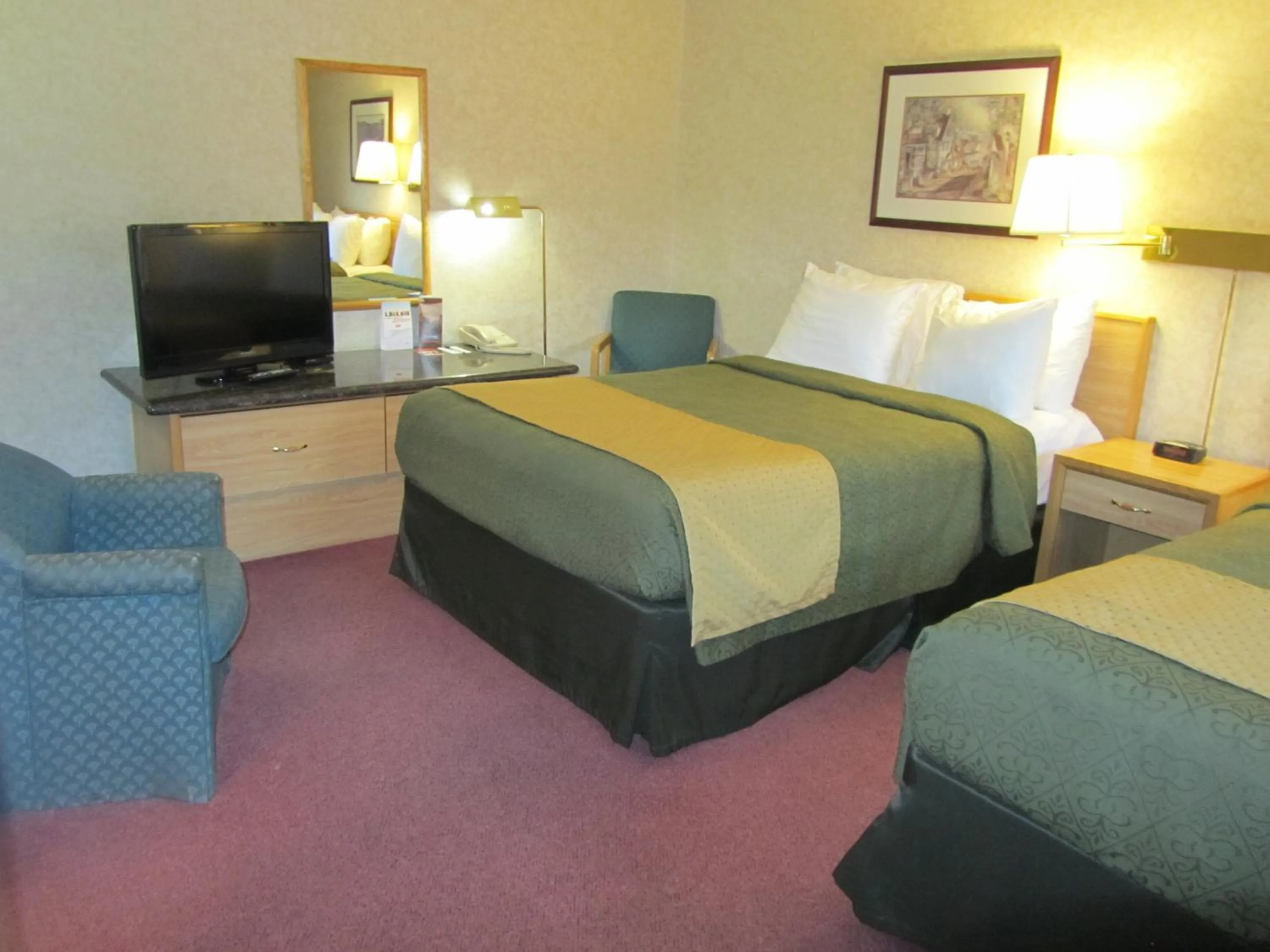 Double Room with One Queen and One Double Bed - Non-Smoking in Travelodge by Wyndham Hope