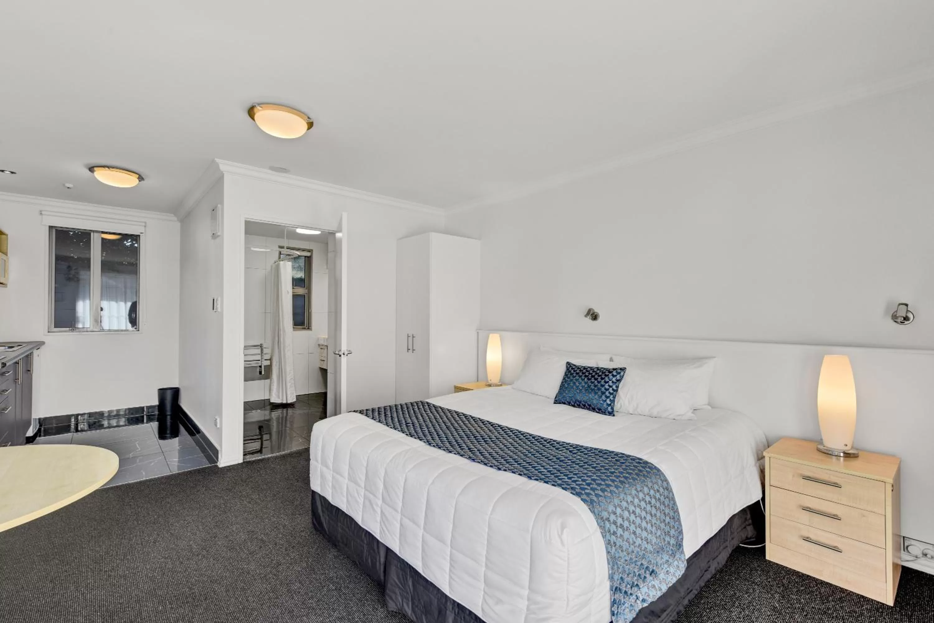 Superior King Accessible Room in The Hotel Nelson