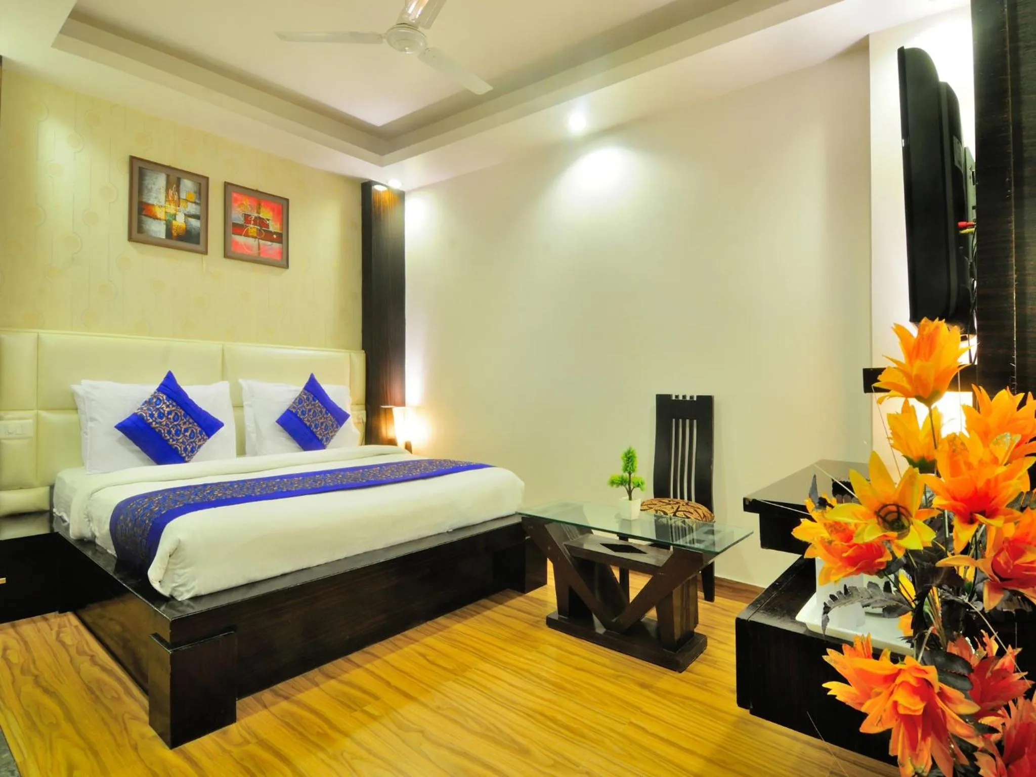 Deluxe Double or Twin Room in Hotel Elegance