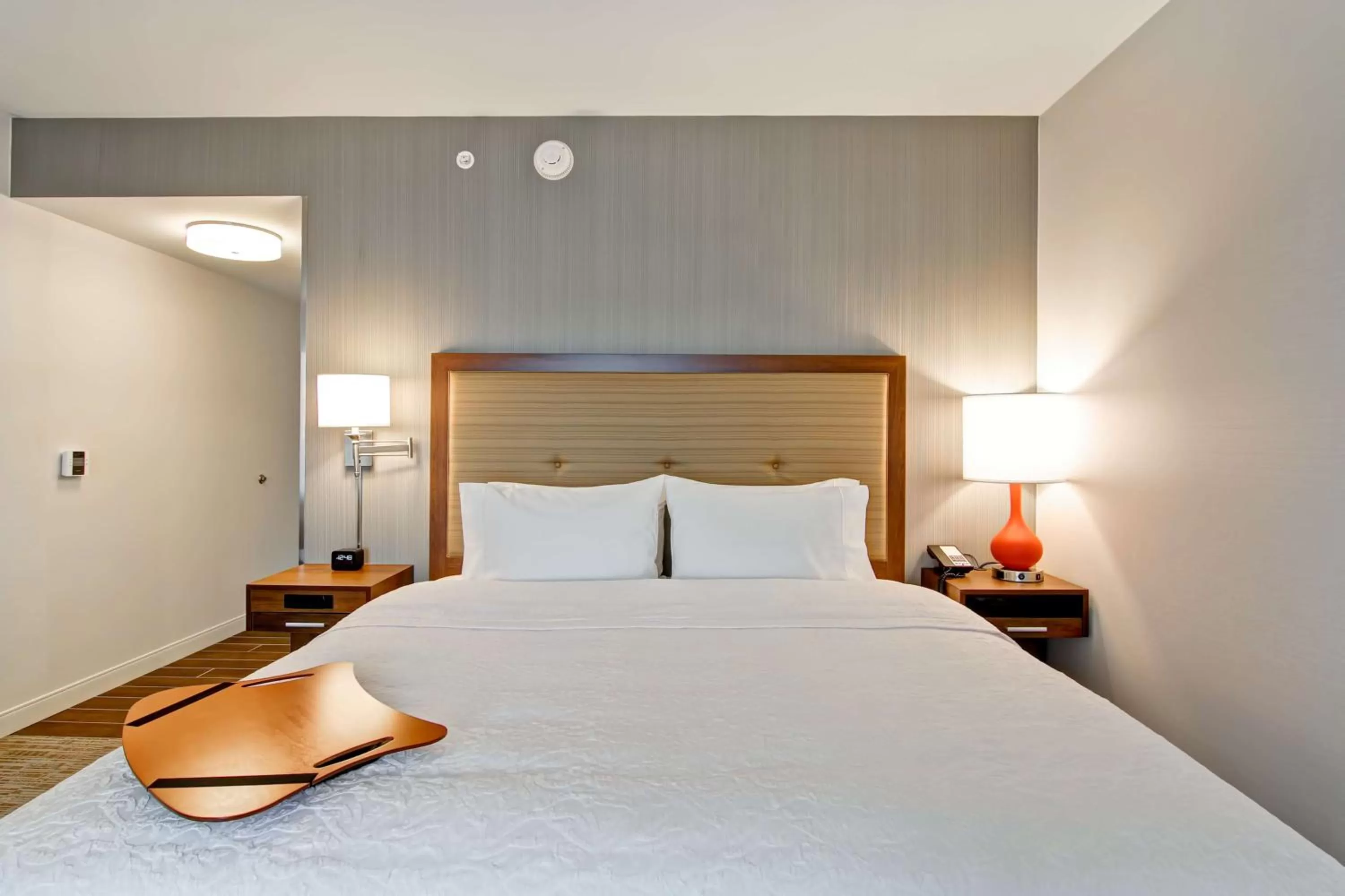 King Room - Mobility Access/Non-Smoking in Hampton Inn & Suites Detroit/Troy