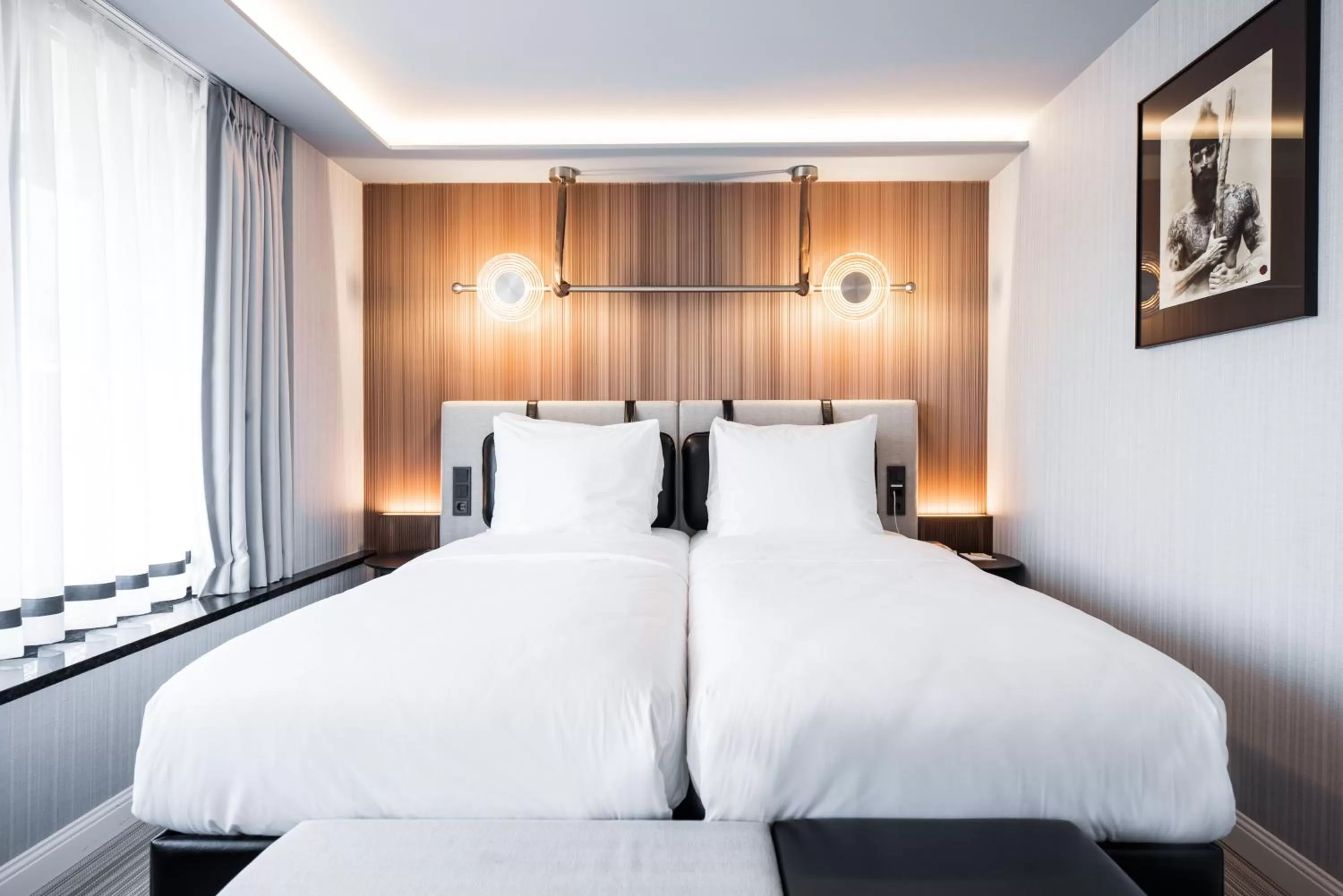 M - Twin in MUZE Hotel Dusseldorf - Handwritten Collection