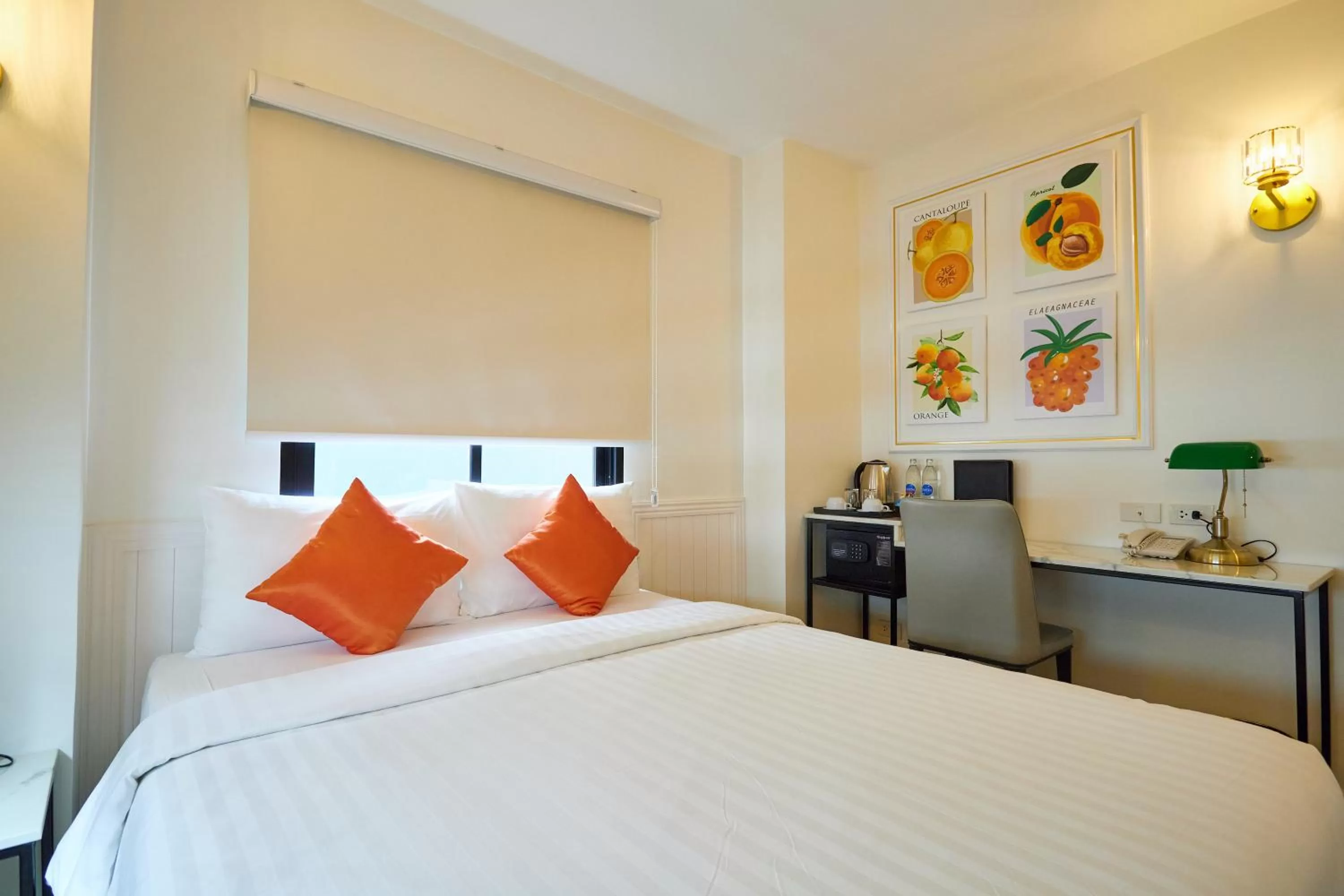 Superior Double Room in Rose Apple Hotel