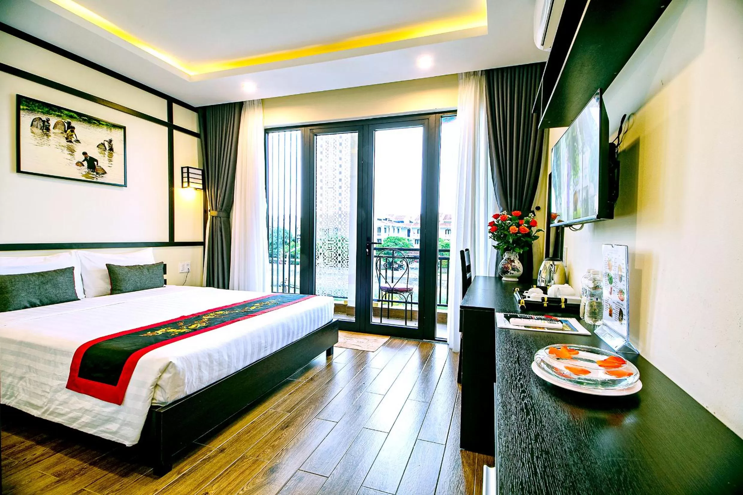 Deluxe Double Balcony with River View in Hoi An Riverland Villa - Hoi An Center