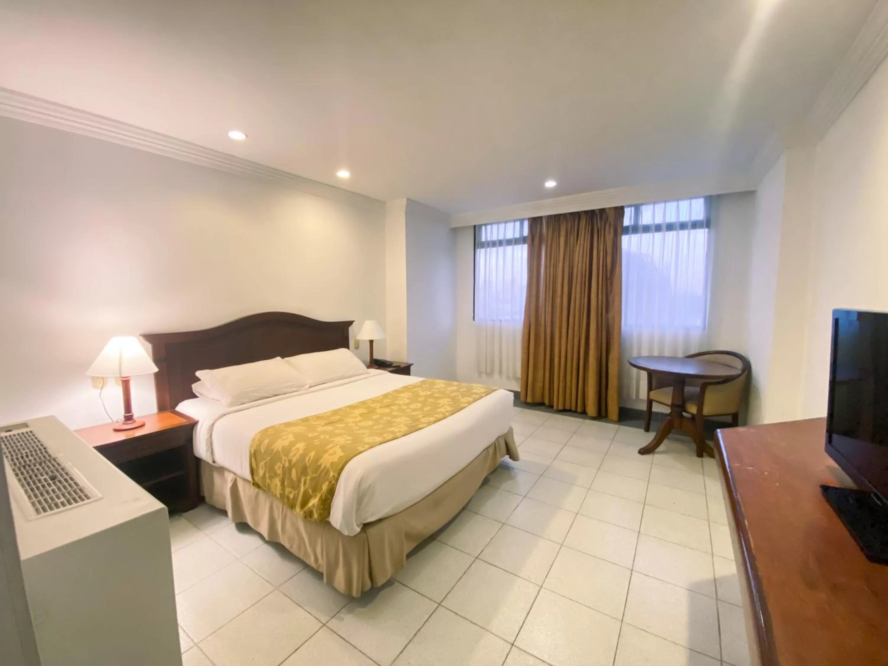 Standard Queen Room in Hotel Faranda Express Puerta Del Sol Barranquilla, A Member of Radisson Individuals