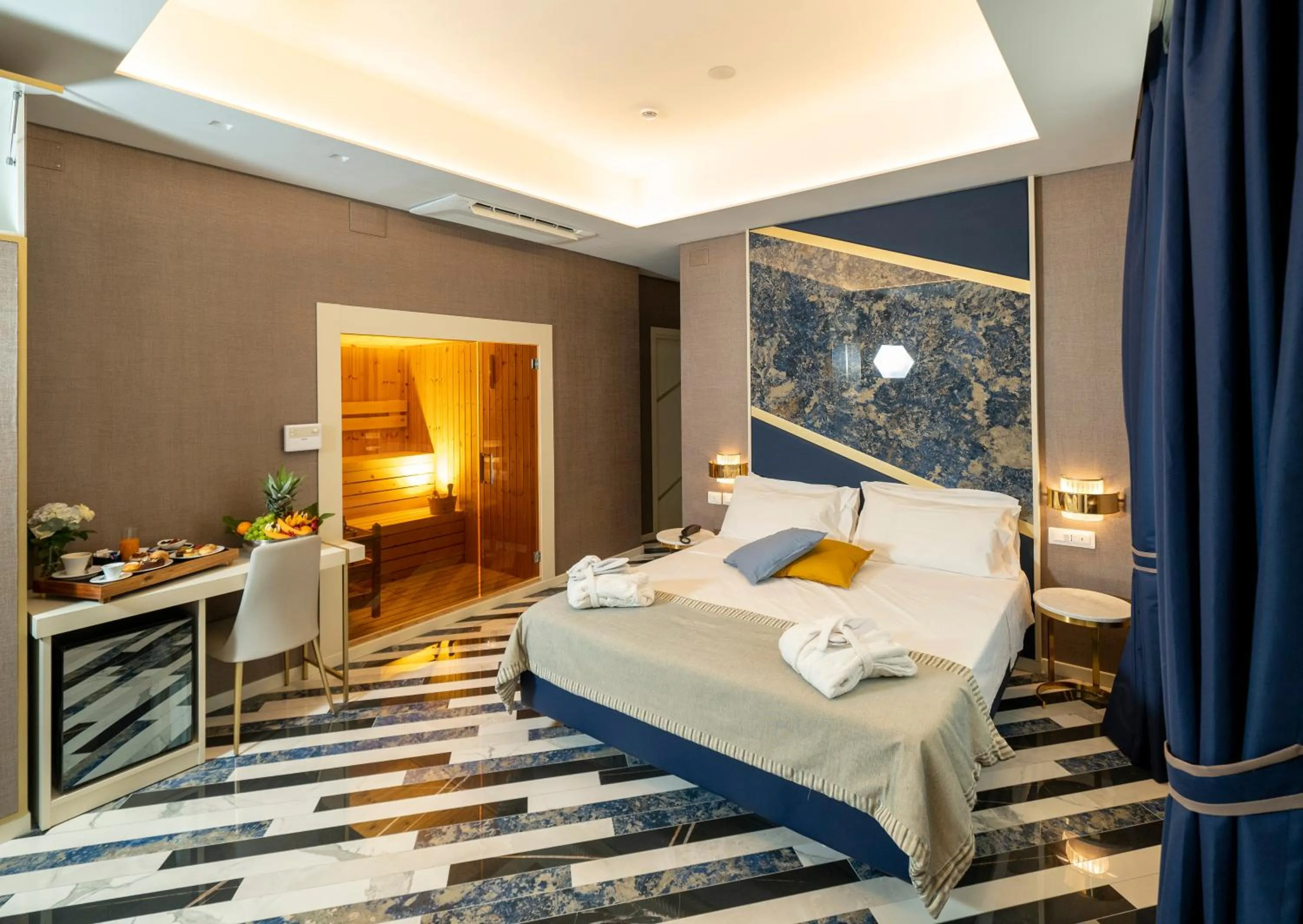 Junior Suite with Sauna in Hotel Cala Moresca