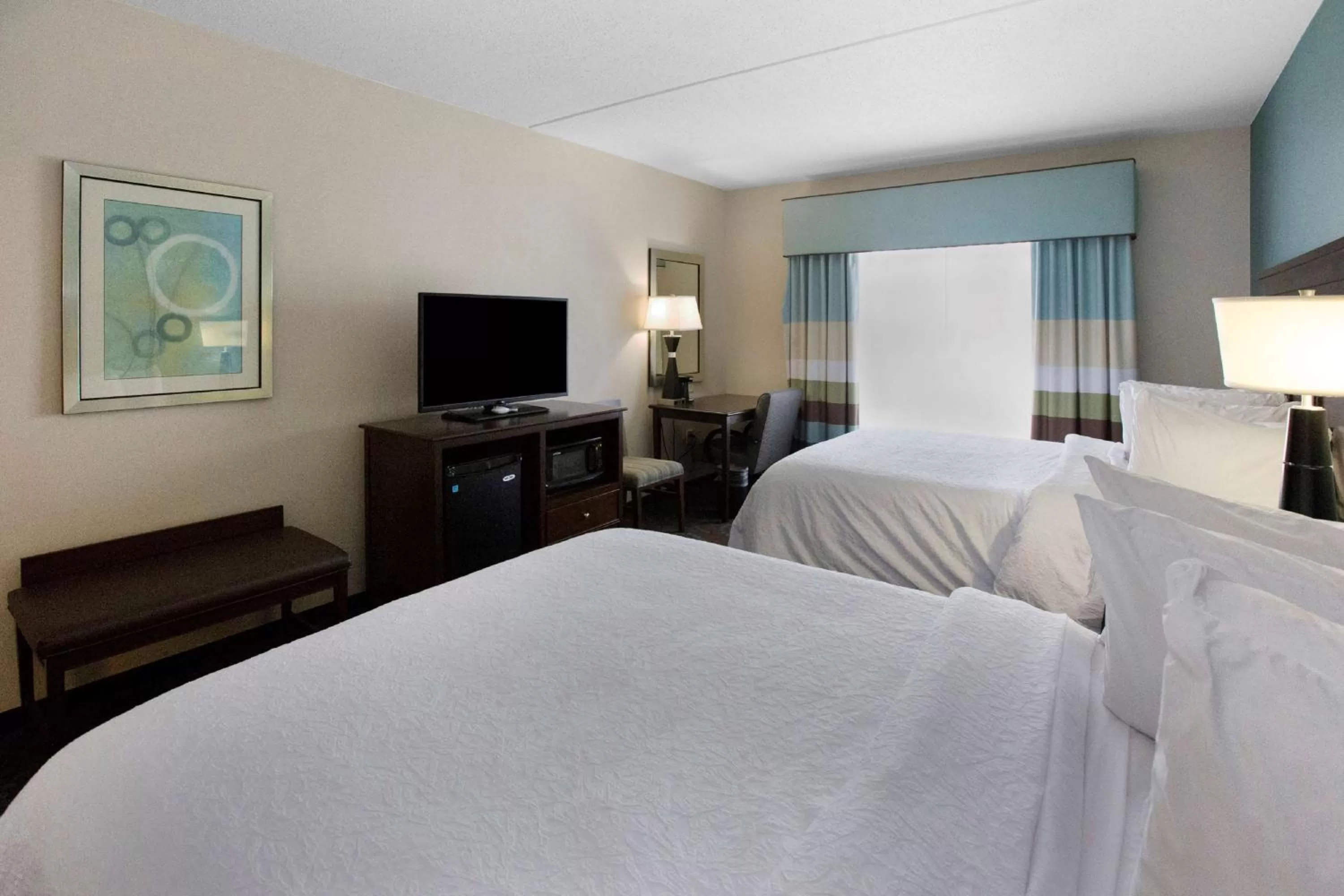 Queen Room with Two Queen Beds - Hearing Access/Non-Smoking in Hampton Inn Bridgeville