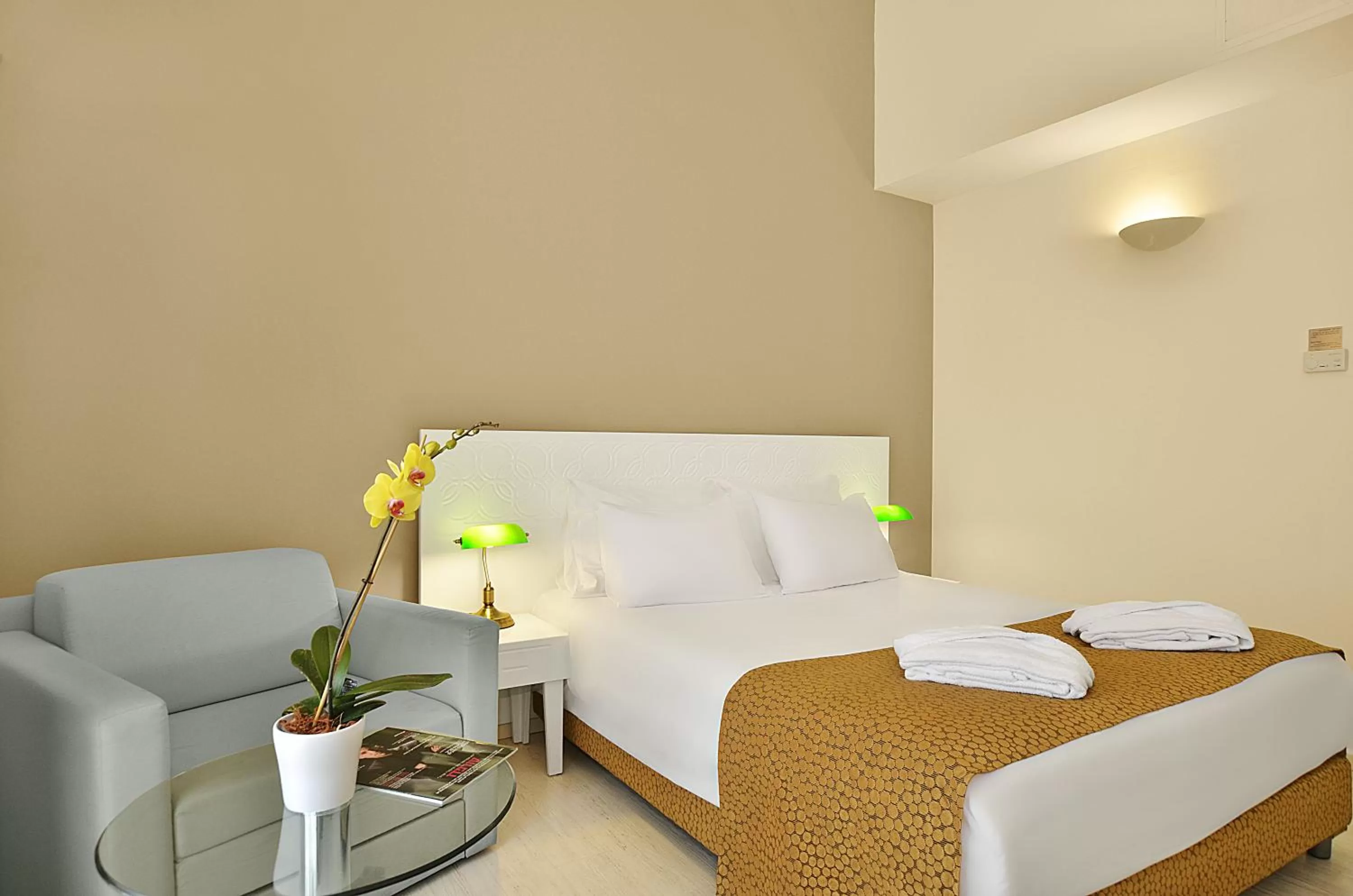 Deluxe Double Room in Ruth Daniel Residence