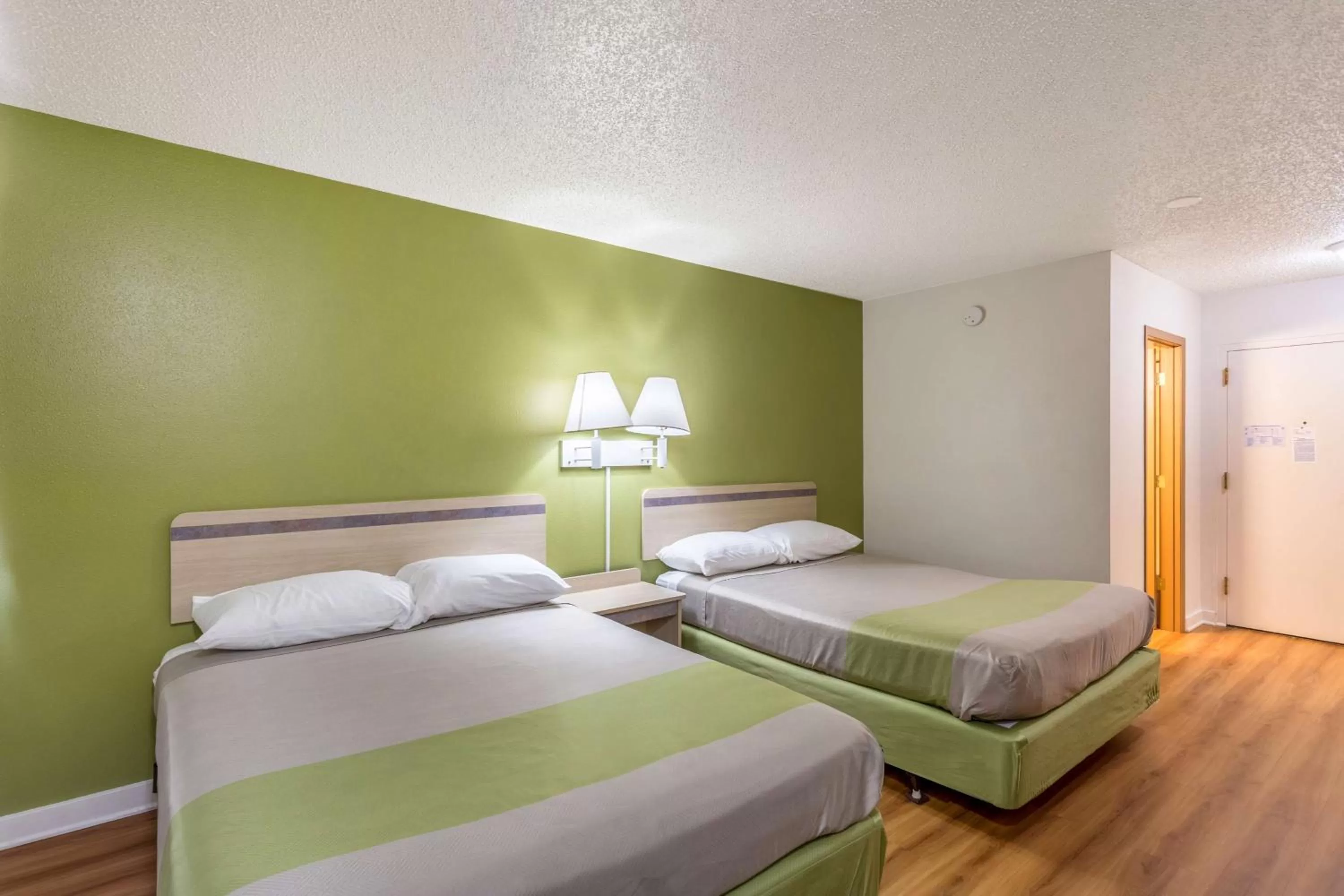 Queen Room with Two Queen Beds - single occupancy - Non-Smoking in Motel 6-Great Falls, MT