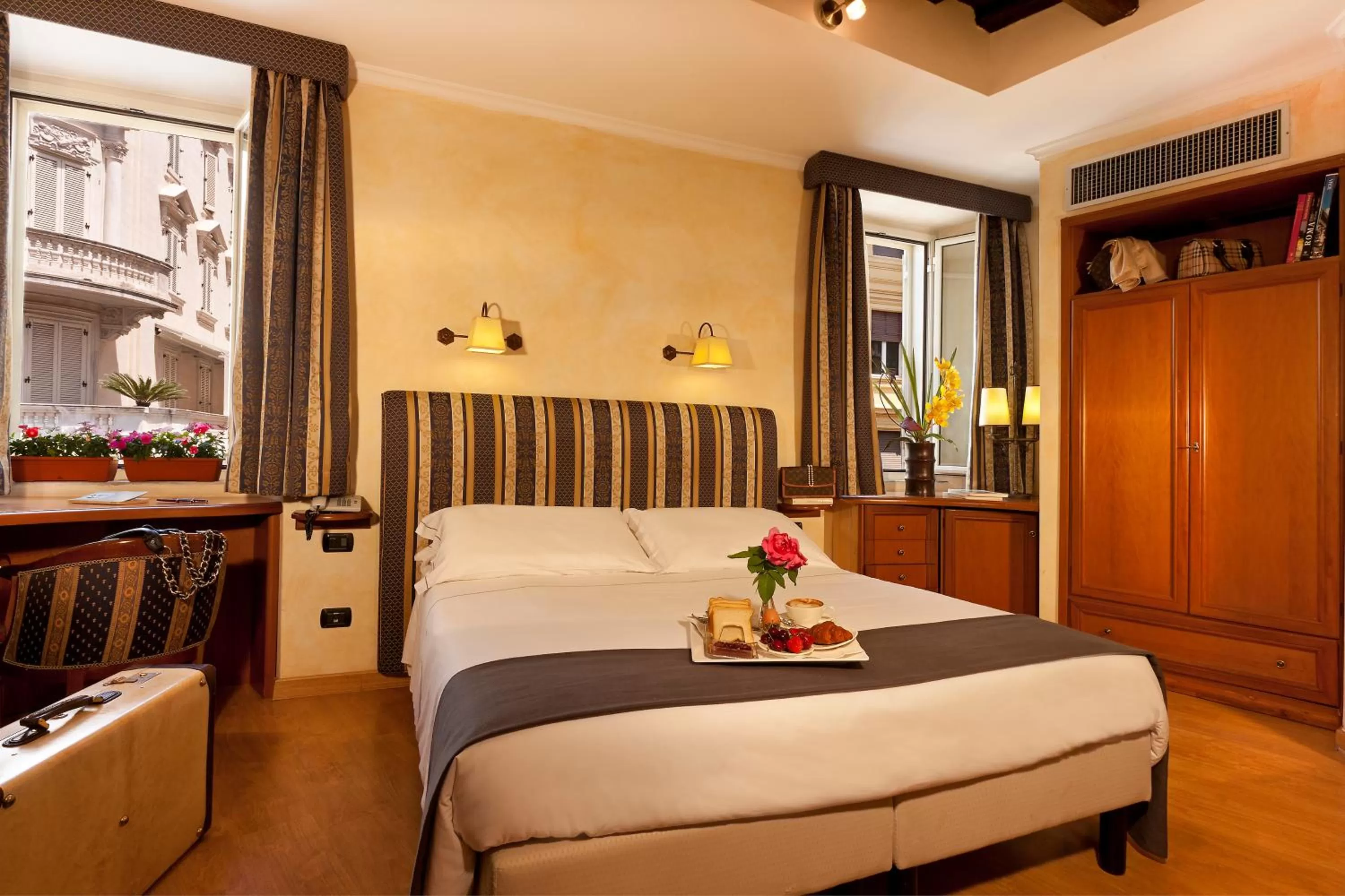 Double or Twin Room in Hotel La Fenice