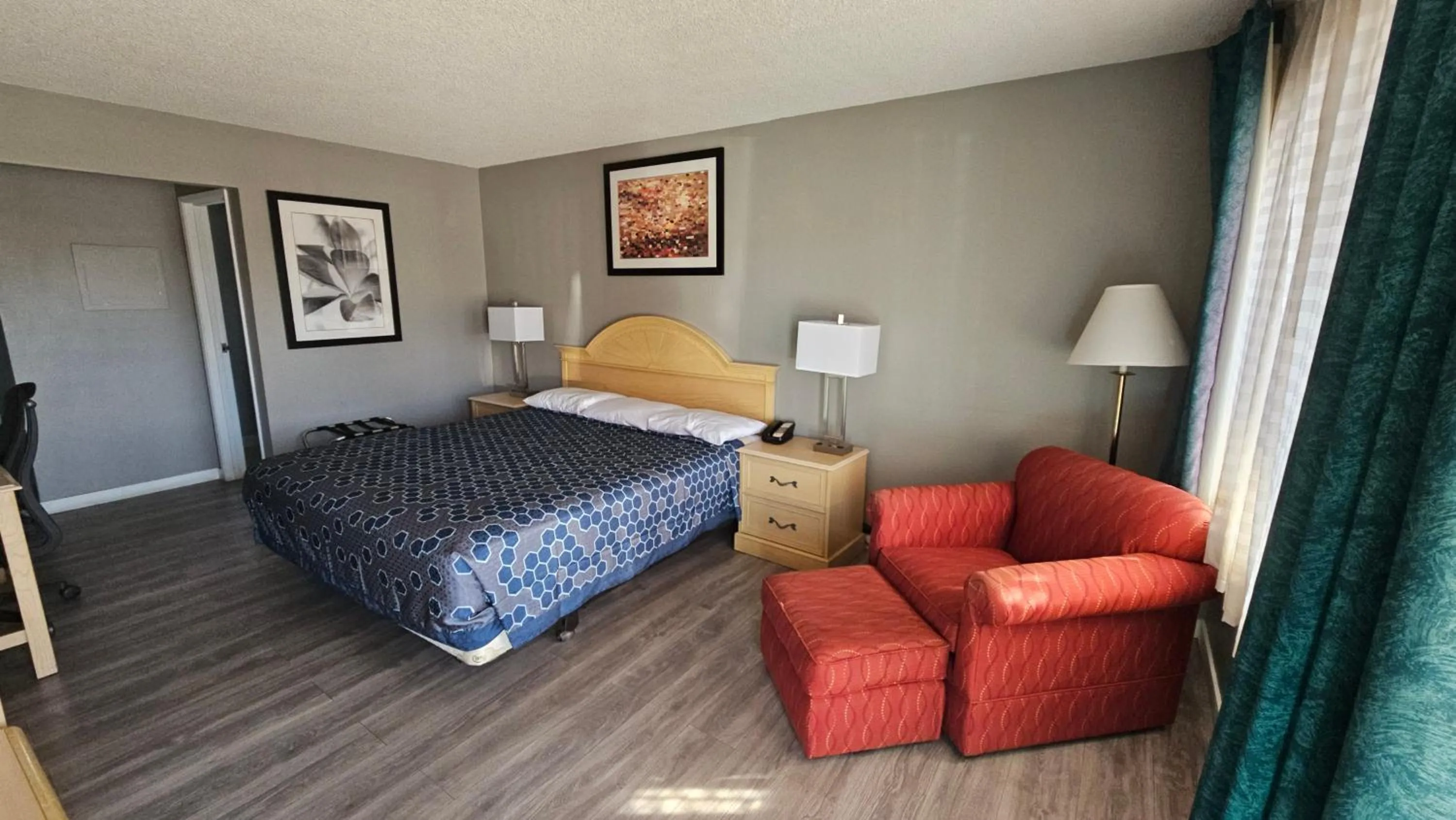 King Room in Heritage Inn - Milpitas