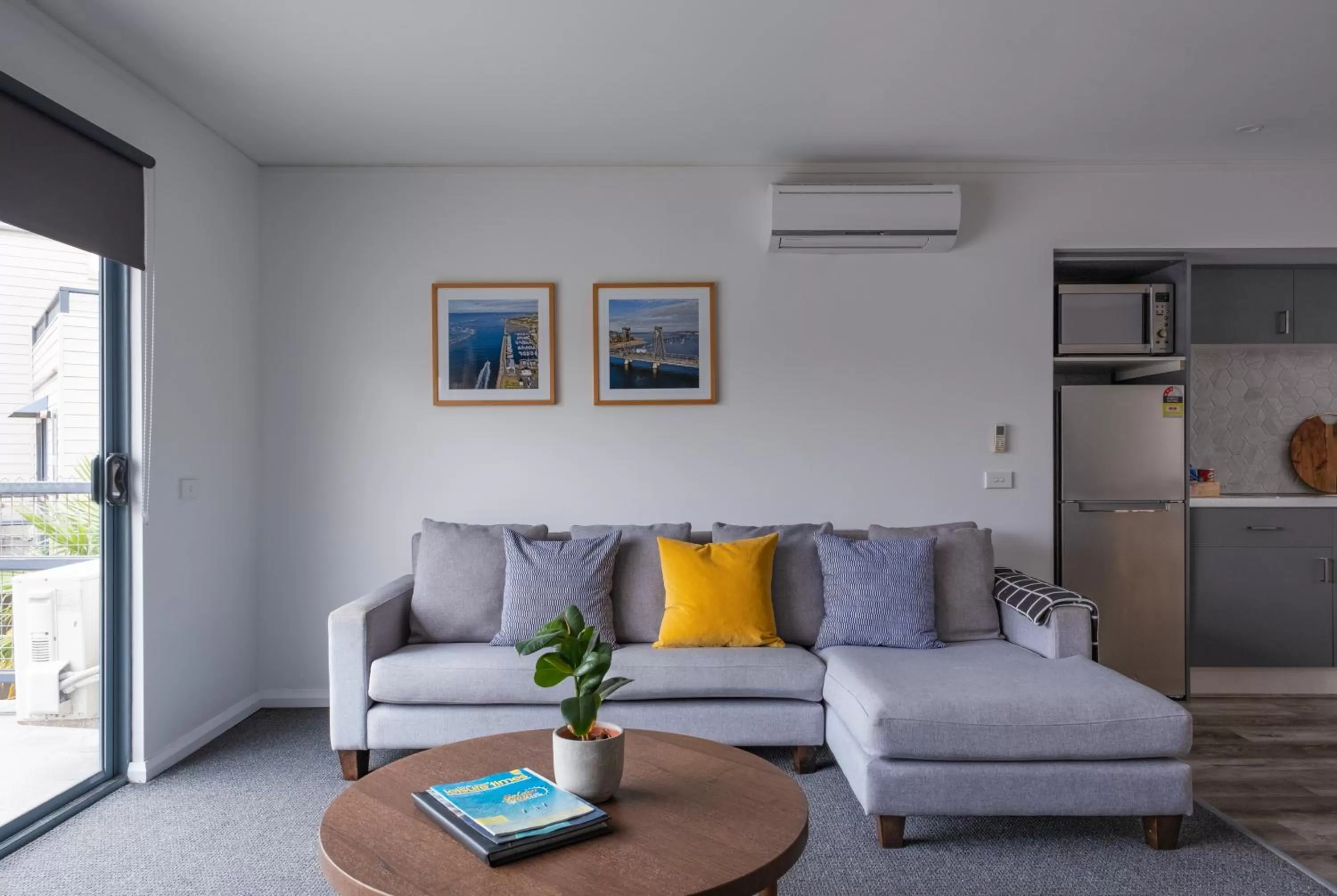 Deluxe Two-Bedroom Apartment with Bay View in Corrigans Cove