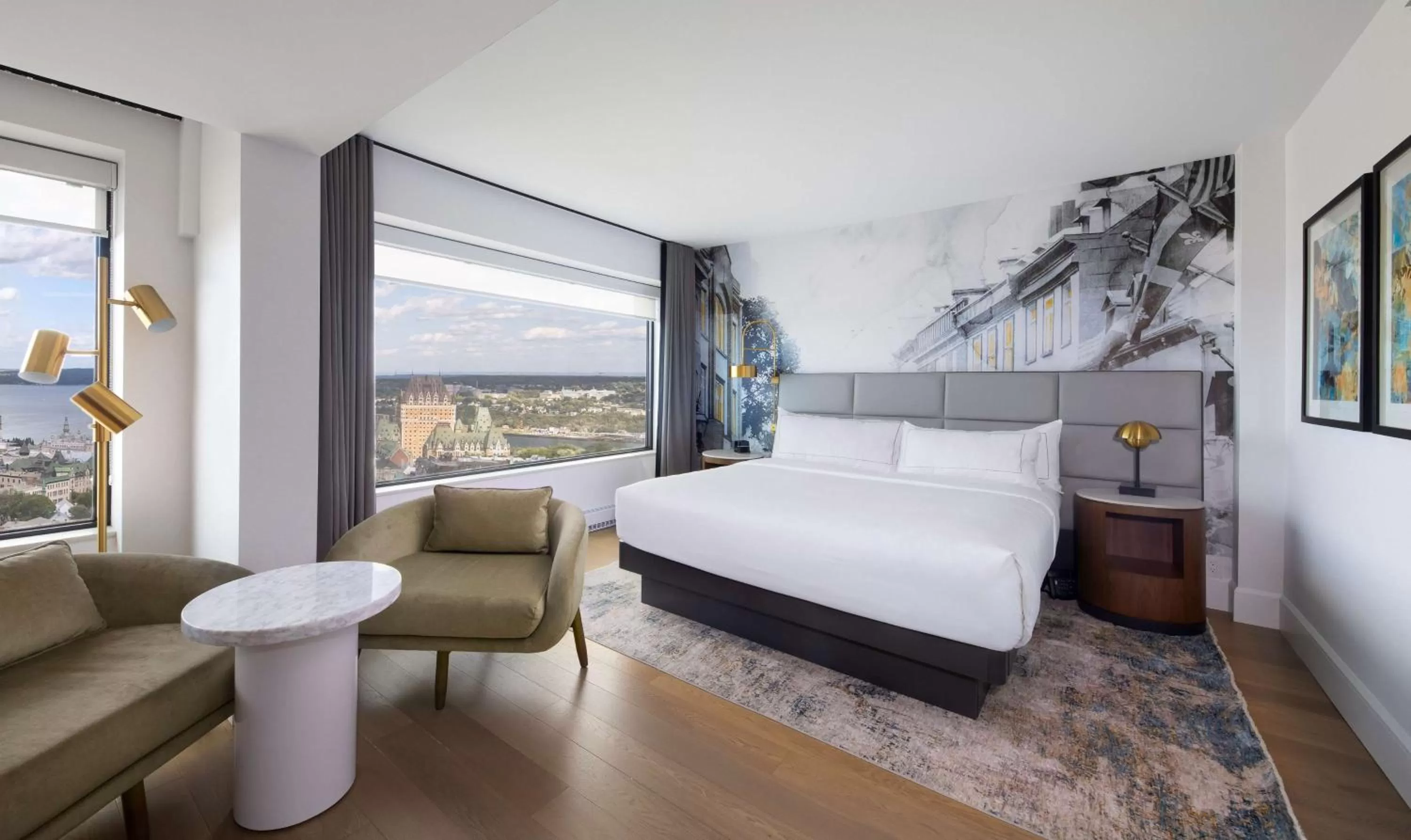 Hilton Signature Panoramique Suite in Hilton Quebec